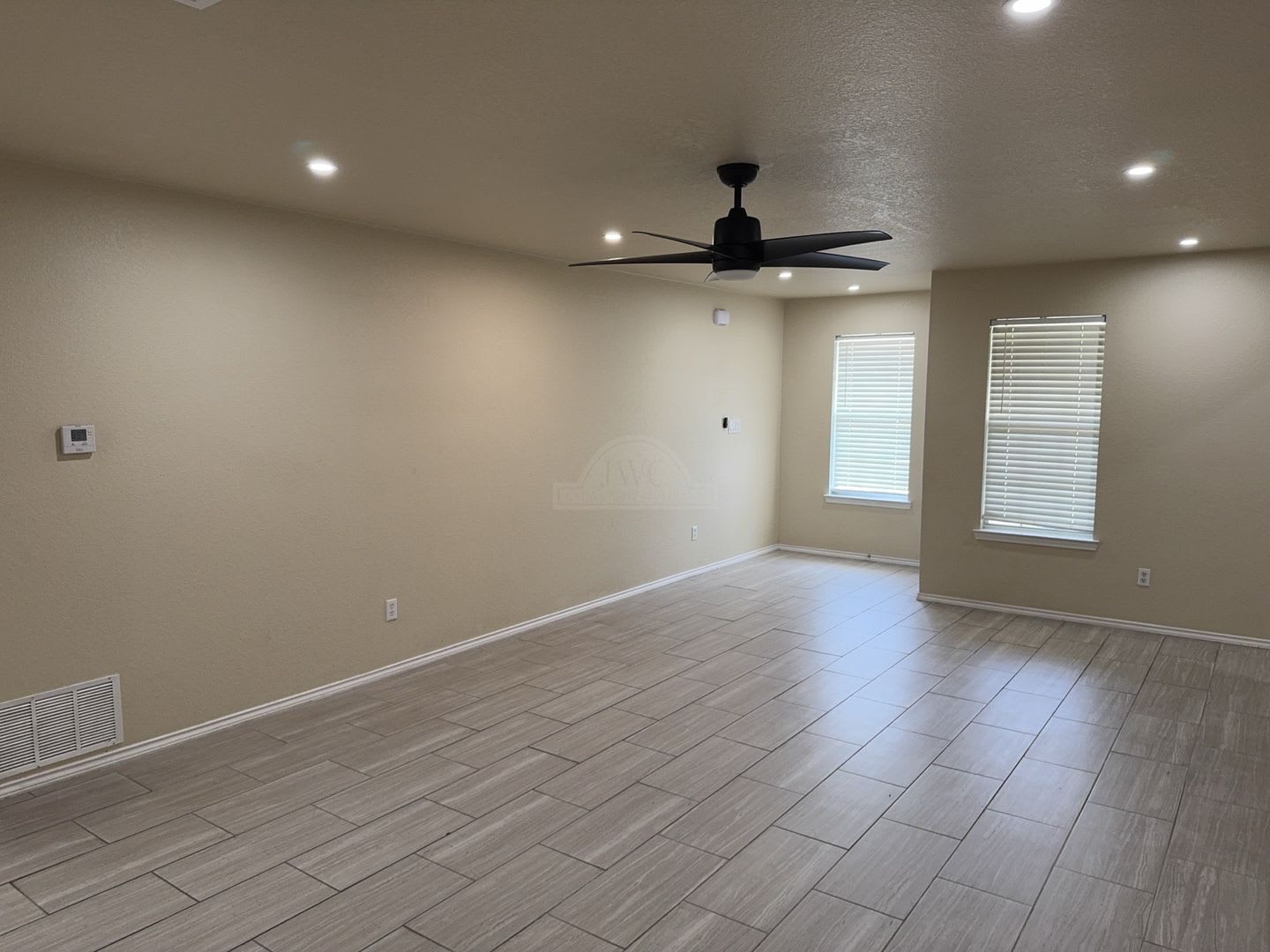 **1/2 off first months (prorate rent)** 2611 Littlewood Drive, Killeen – photo 3