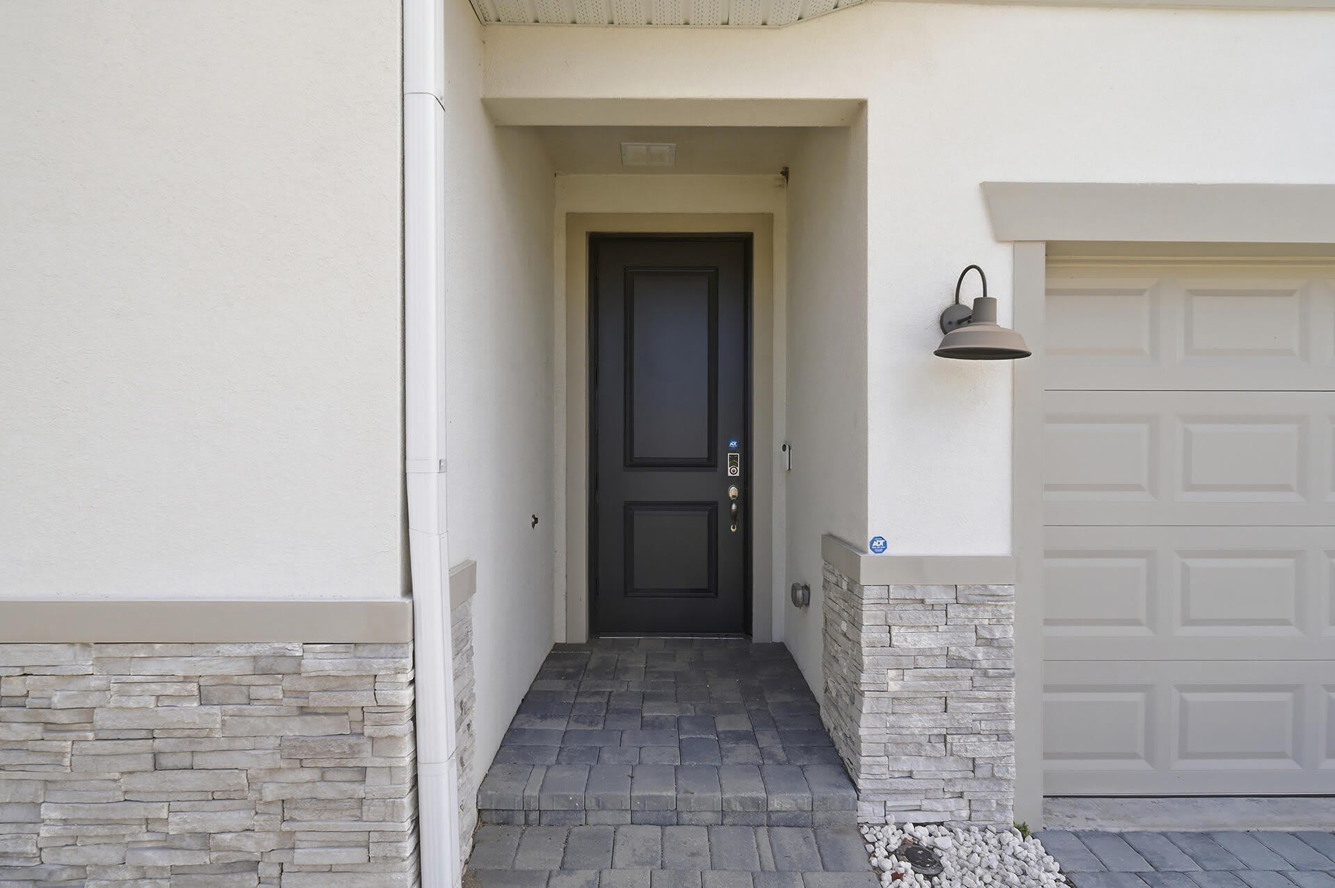 8558 Dahlia Circle – photo 2