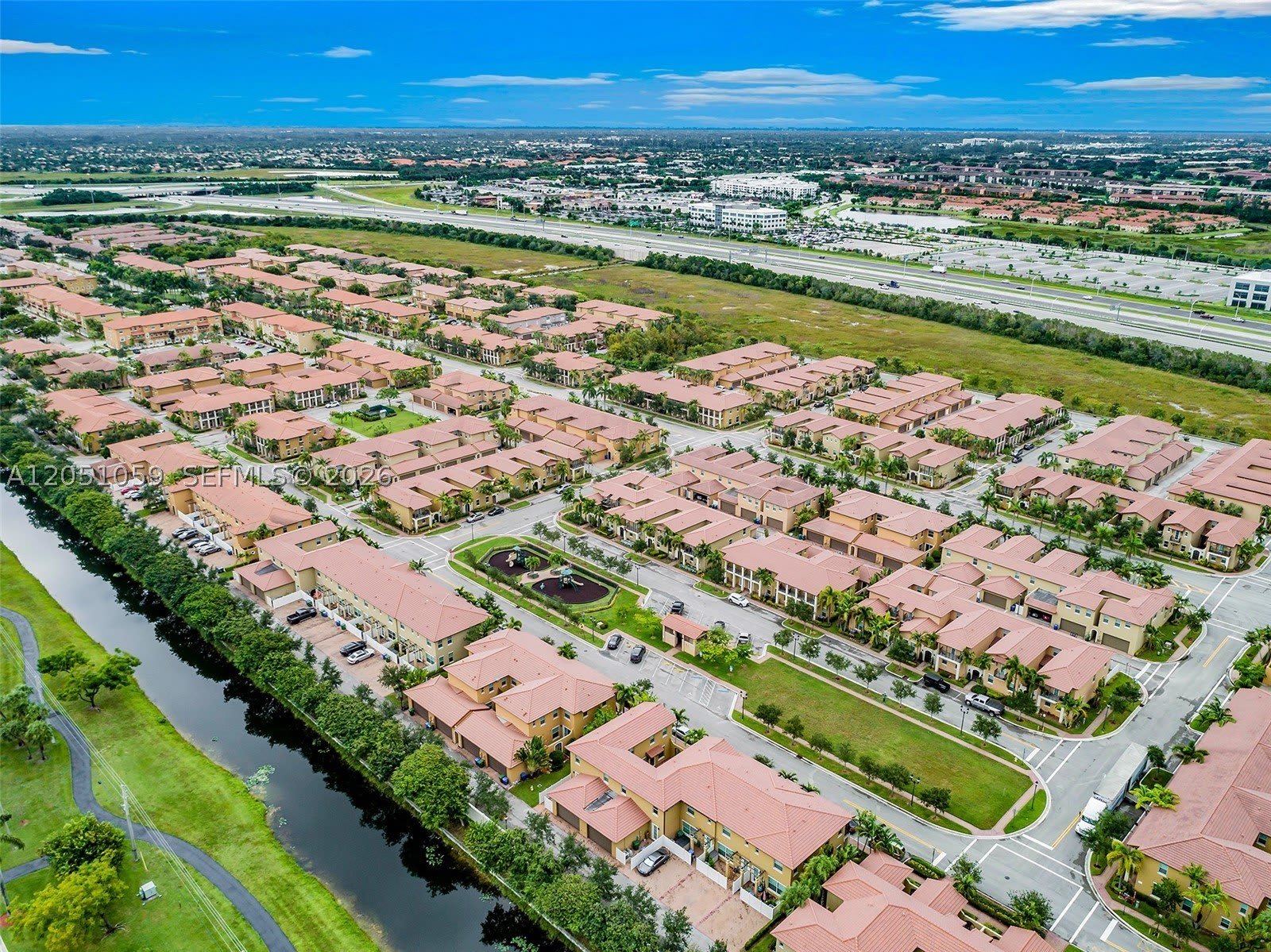 1213 SW 147th Ave – photo 4