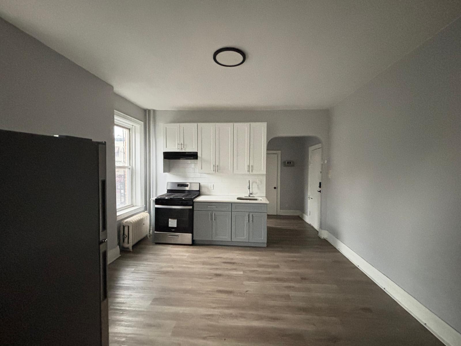 401 Central Ave – photo 3