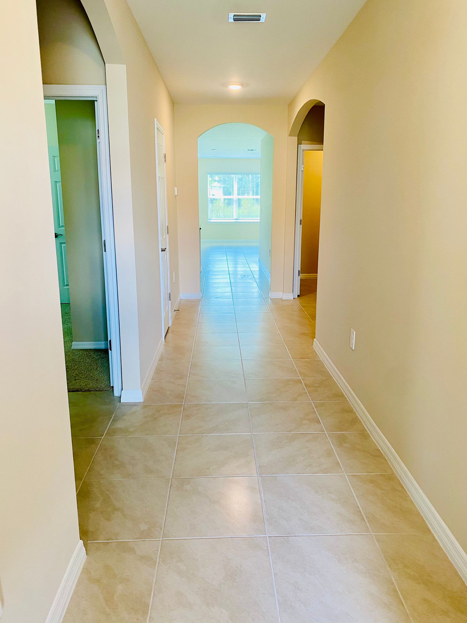 3076 Royal Gardens Avenue – photo 2