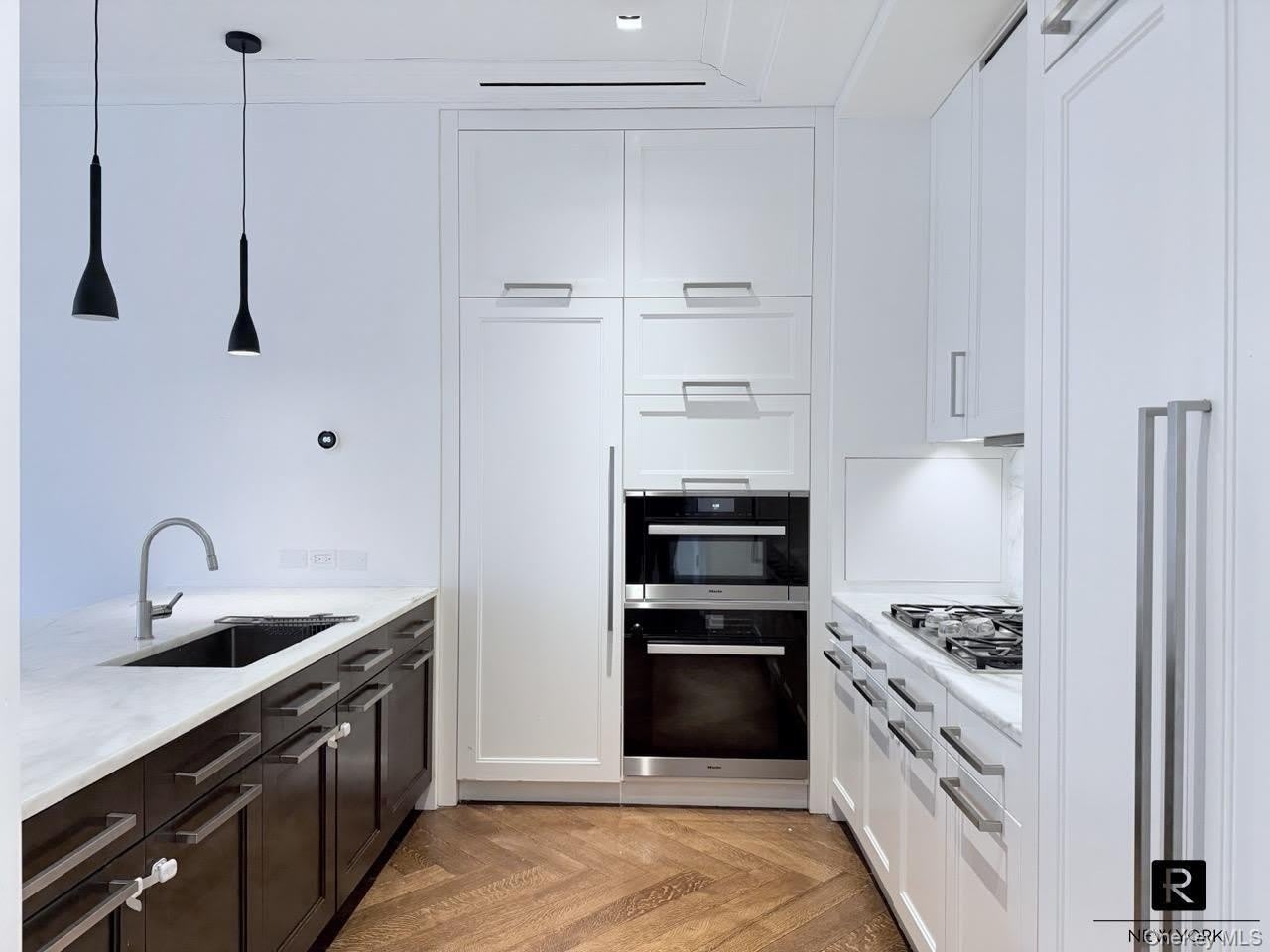 235 W 75Th Street – photo 2