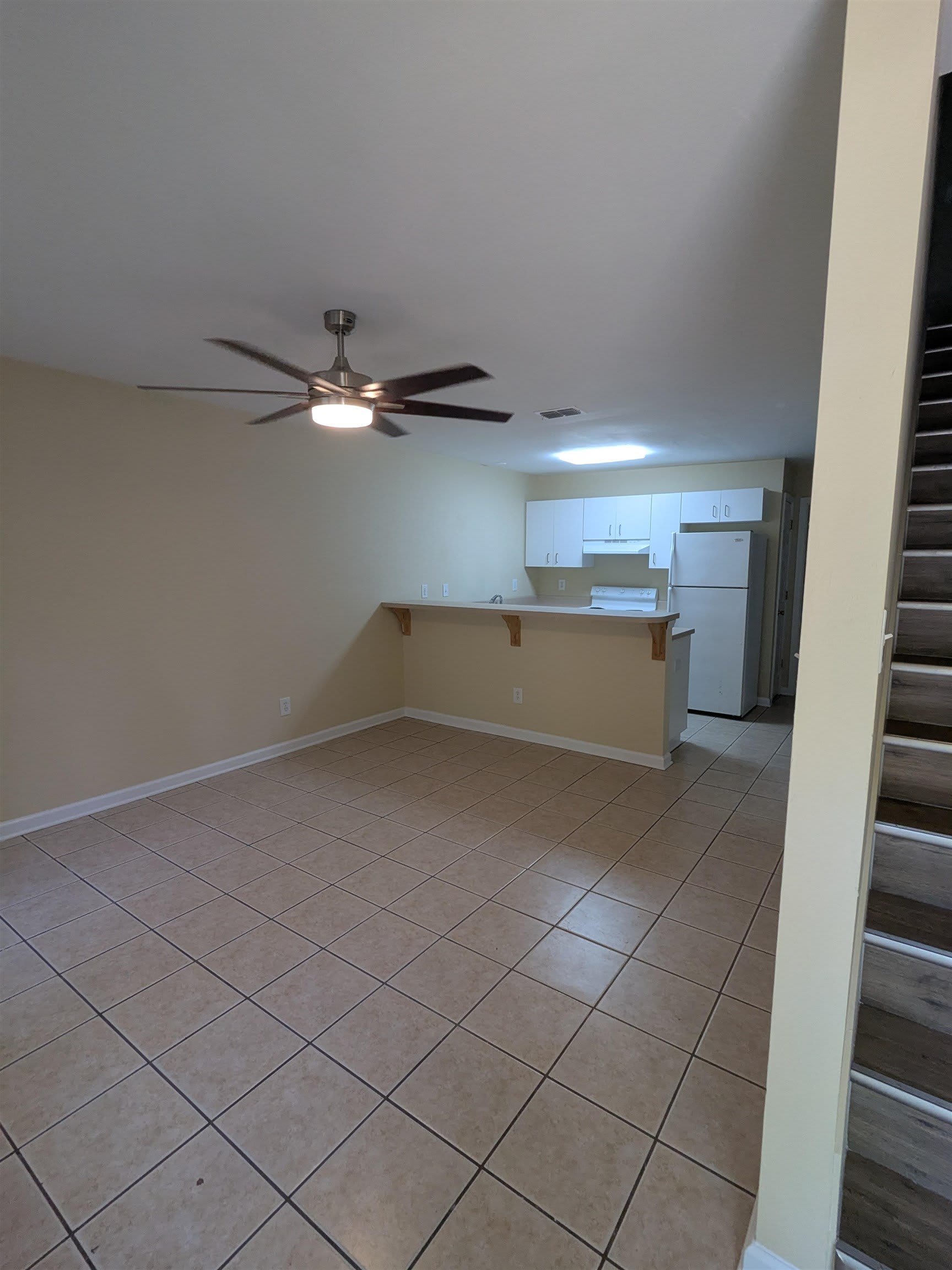 705 W Georgia Street – photo 3