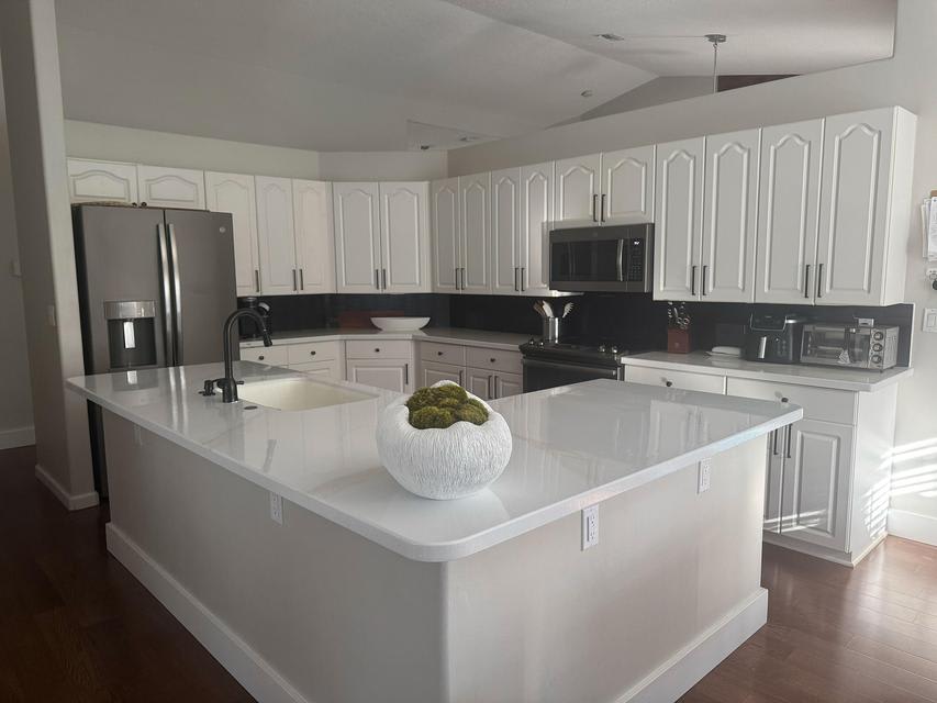 1774 Primrose Lane – photo 3