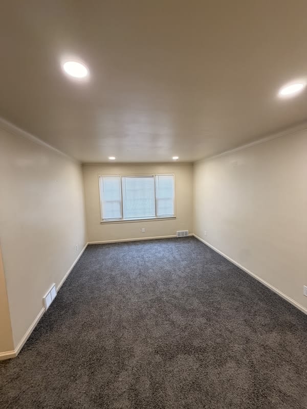 9384 Rutherford Street – photo 5