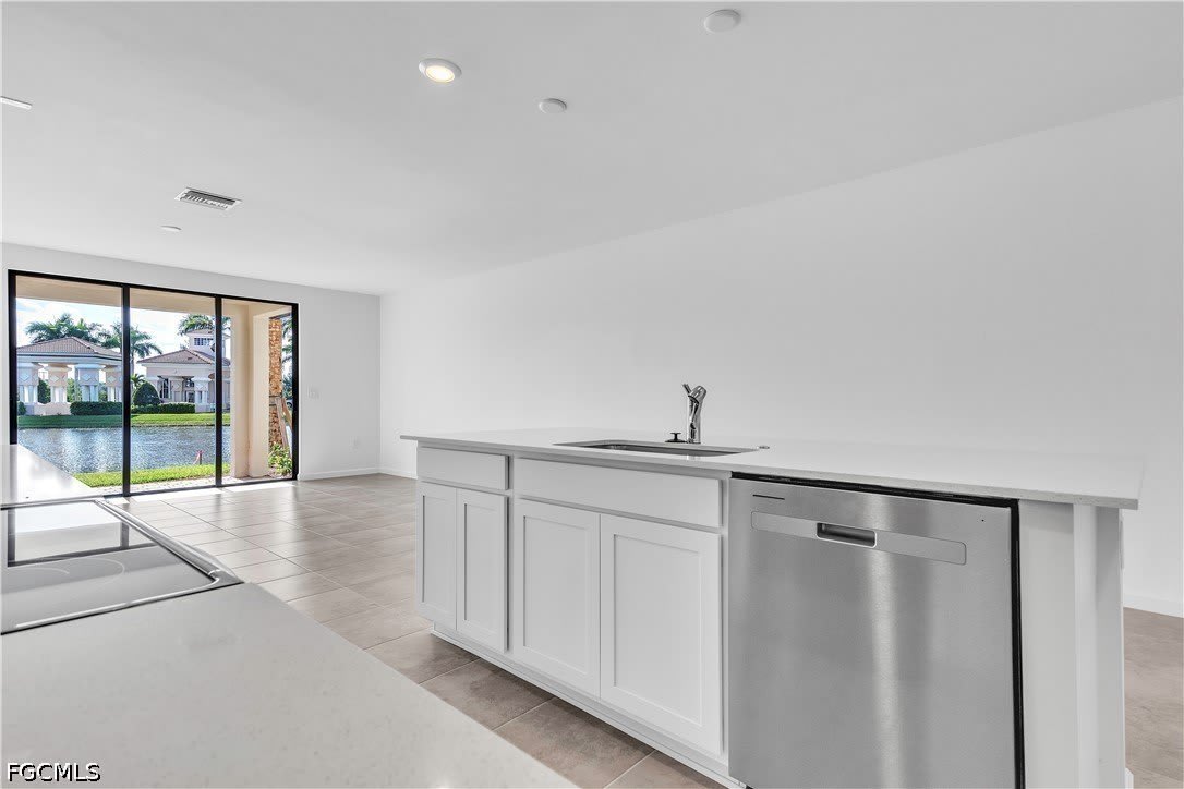 1424 Weeping Willow Court – photo 5