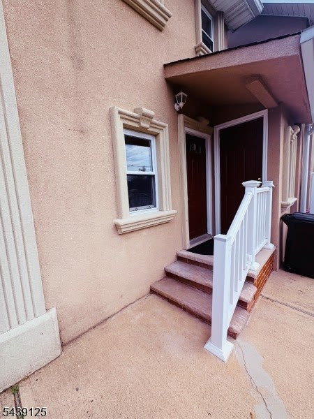 614 Main St – photo 2
