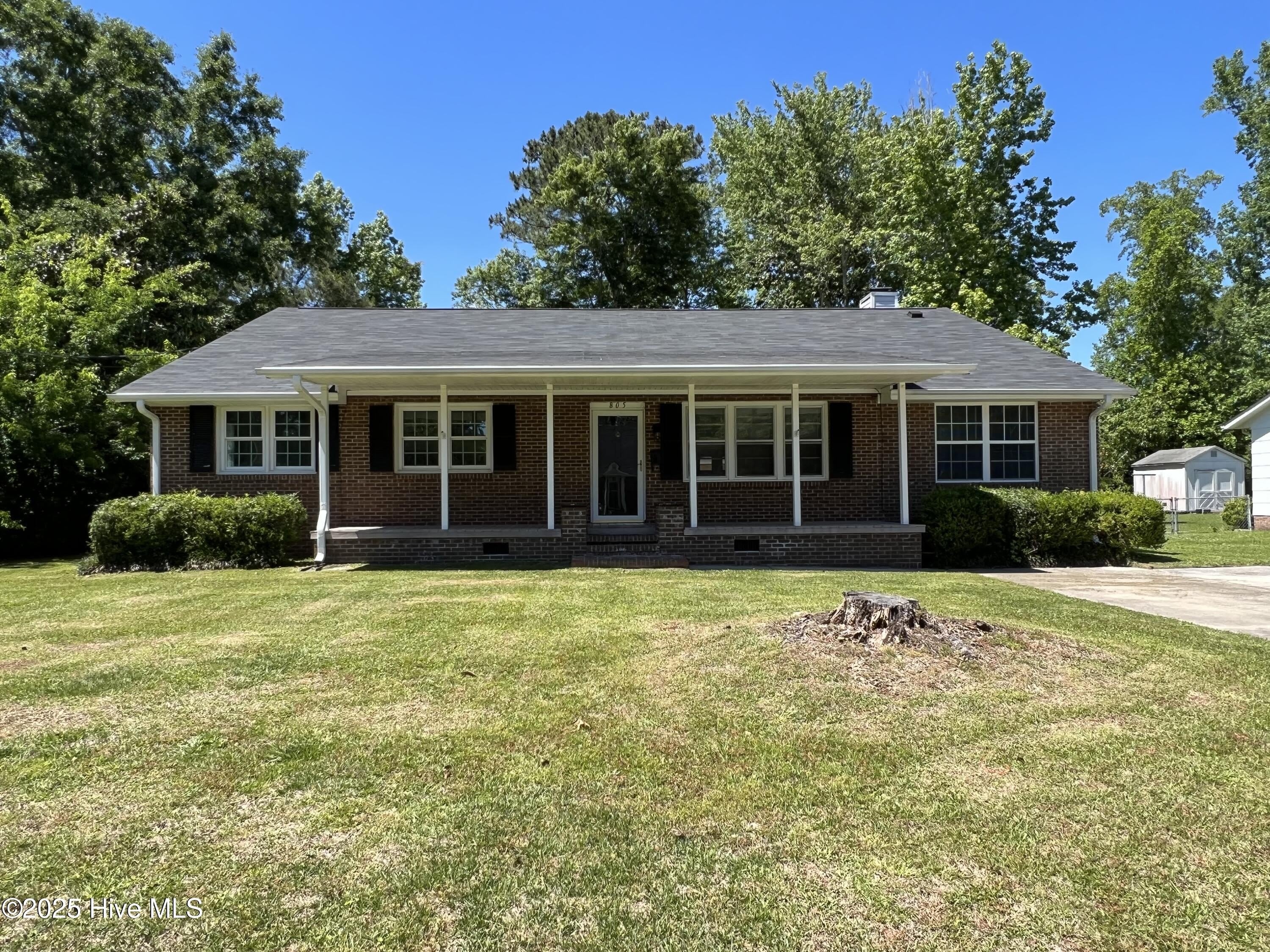 805 Gardenview Drive – photo 1