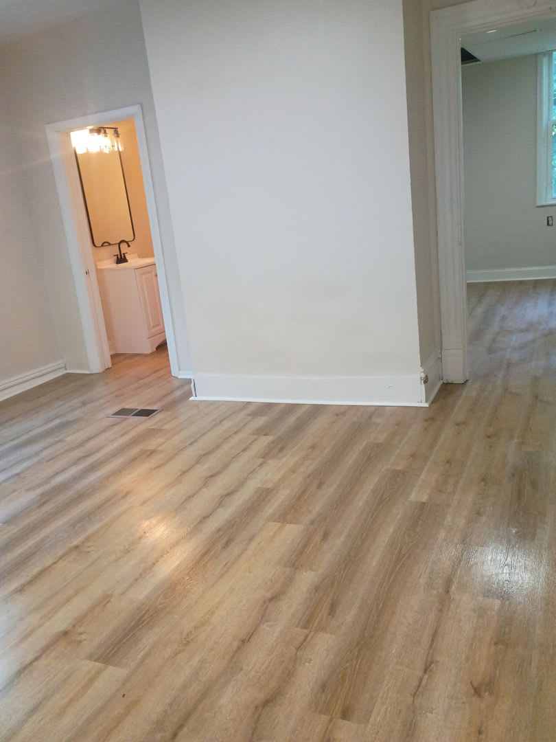 Spacious 4Br Home In Perry Hilltop Section 8 Considered – photo 3