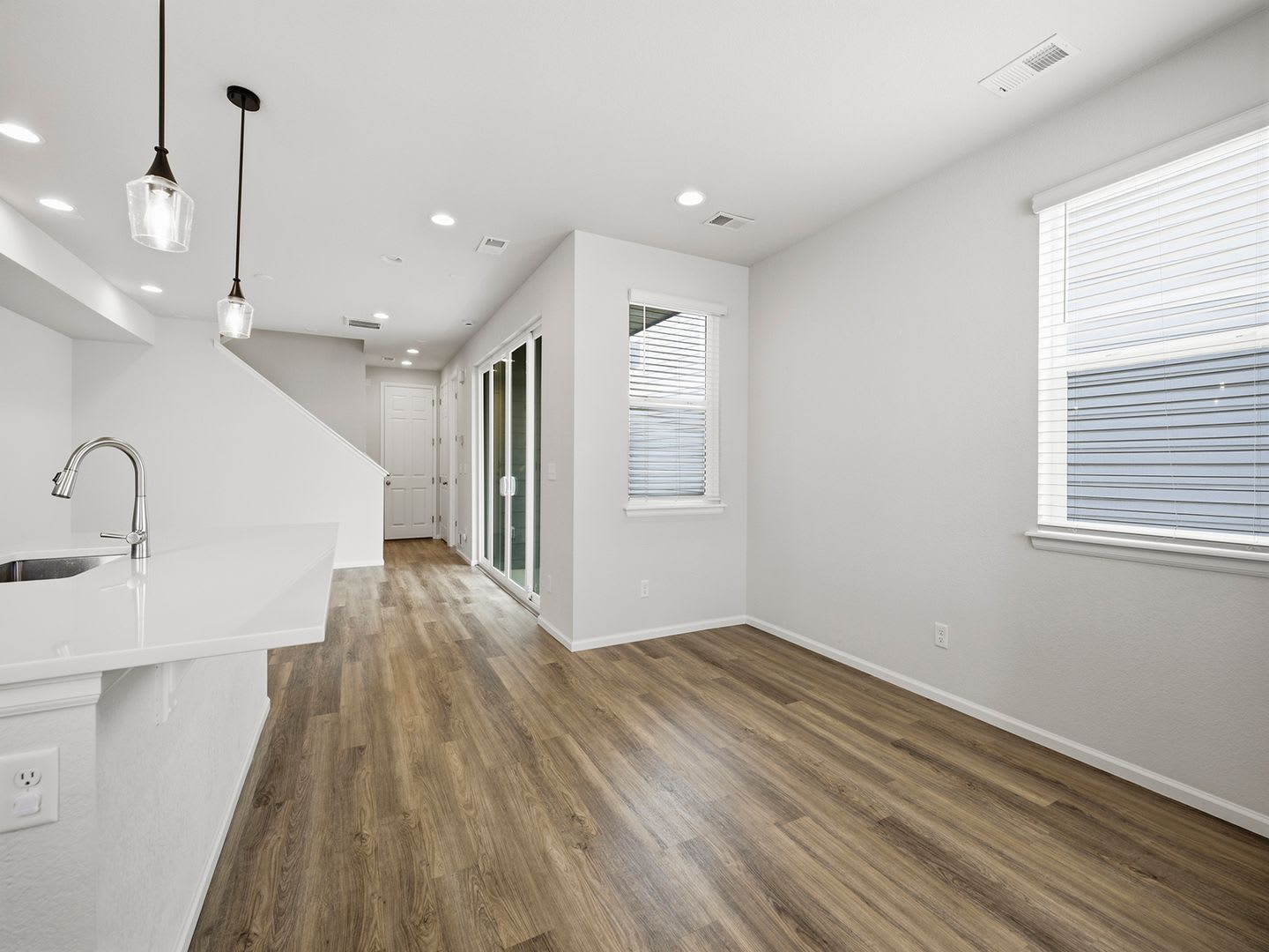 Modern Loveland Living – photo 2