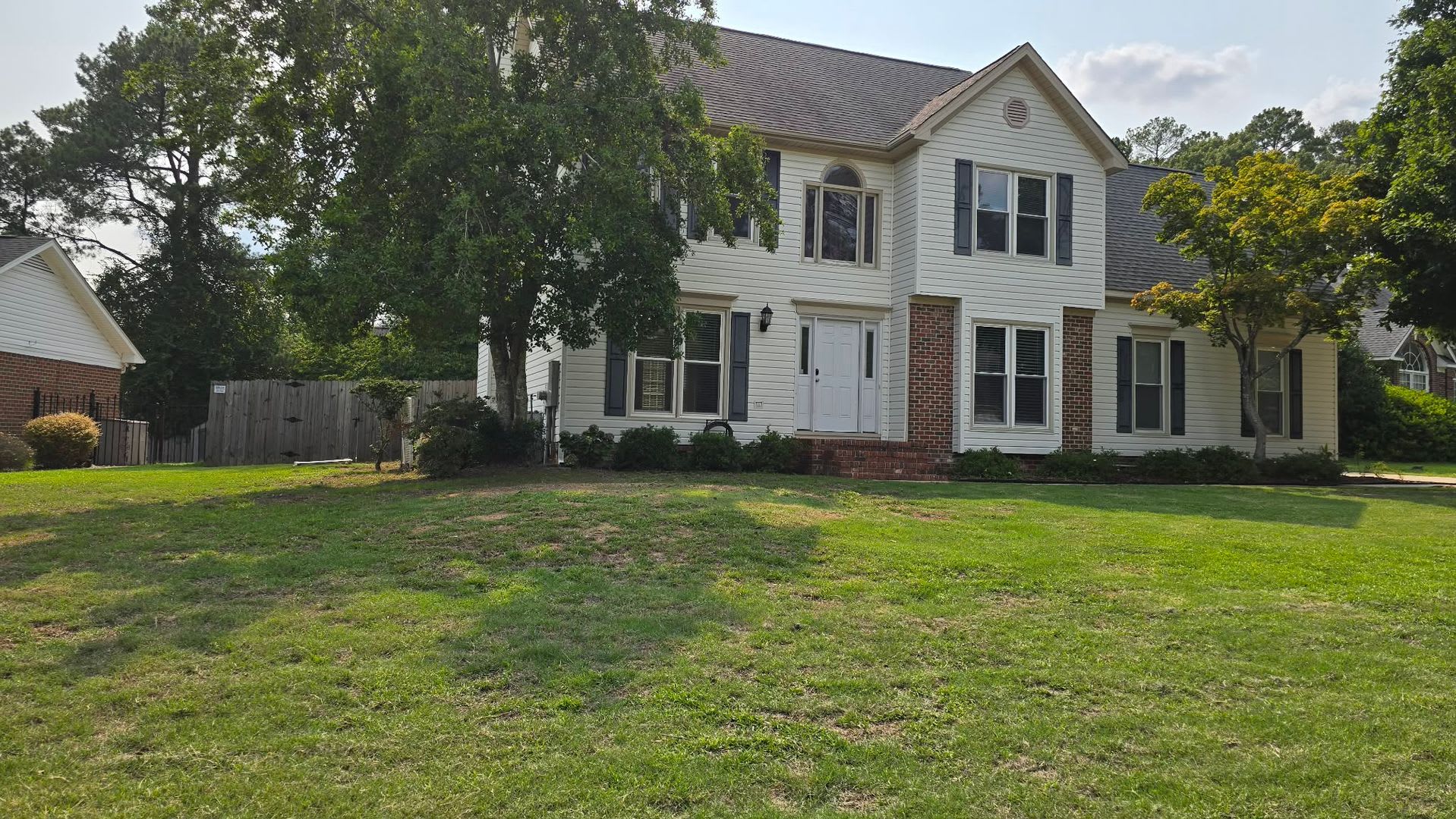 Welcome Home To This Beautiful Rental Located Just Off Country Club Drive On The Highly Sought After North Side Of Town – photo 3