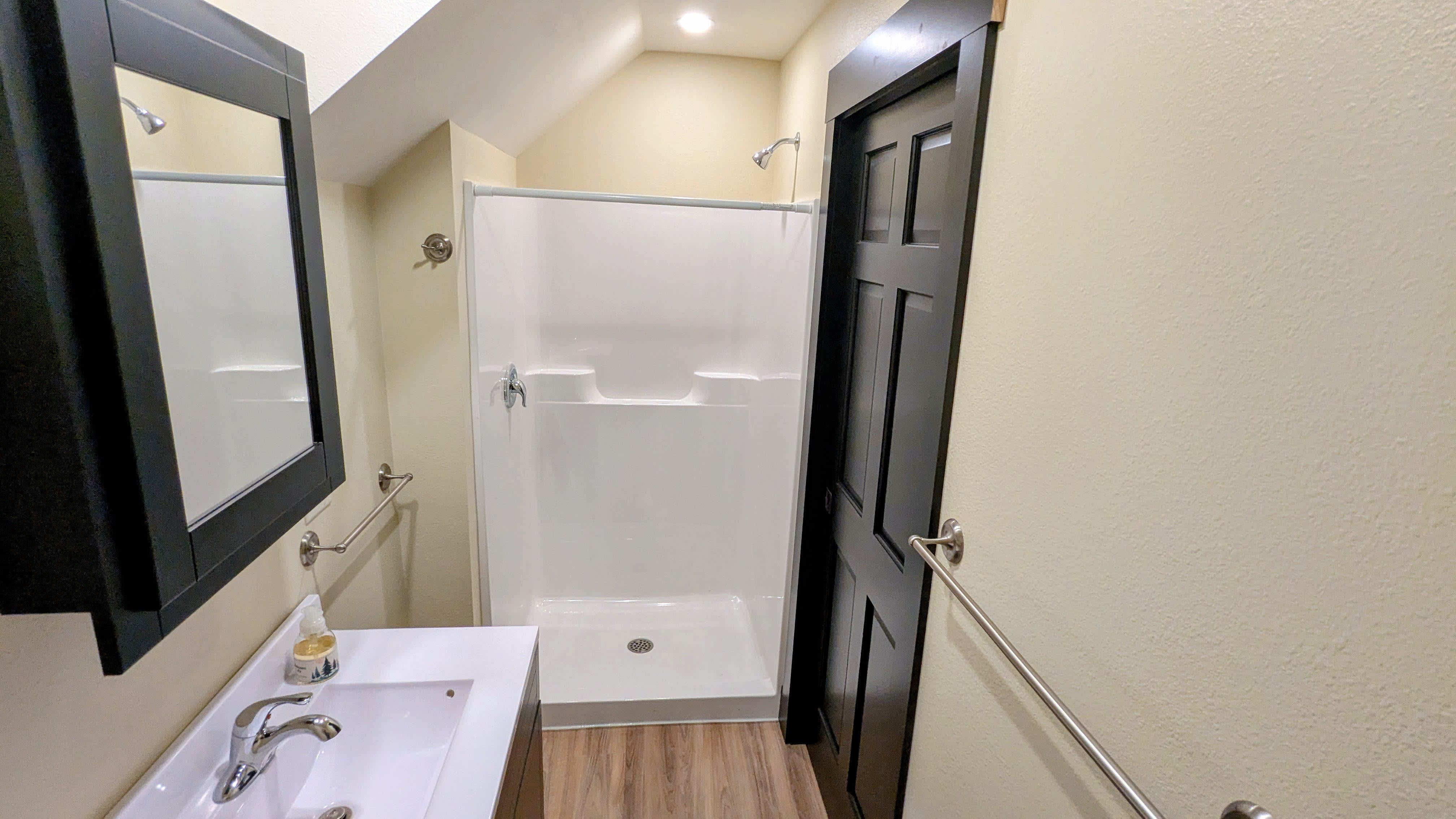 702 E Grand Ave – photo 5