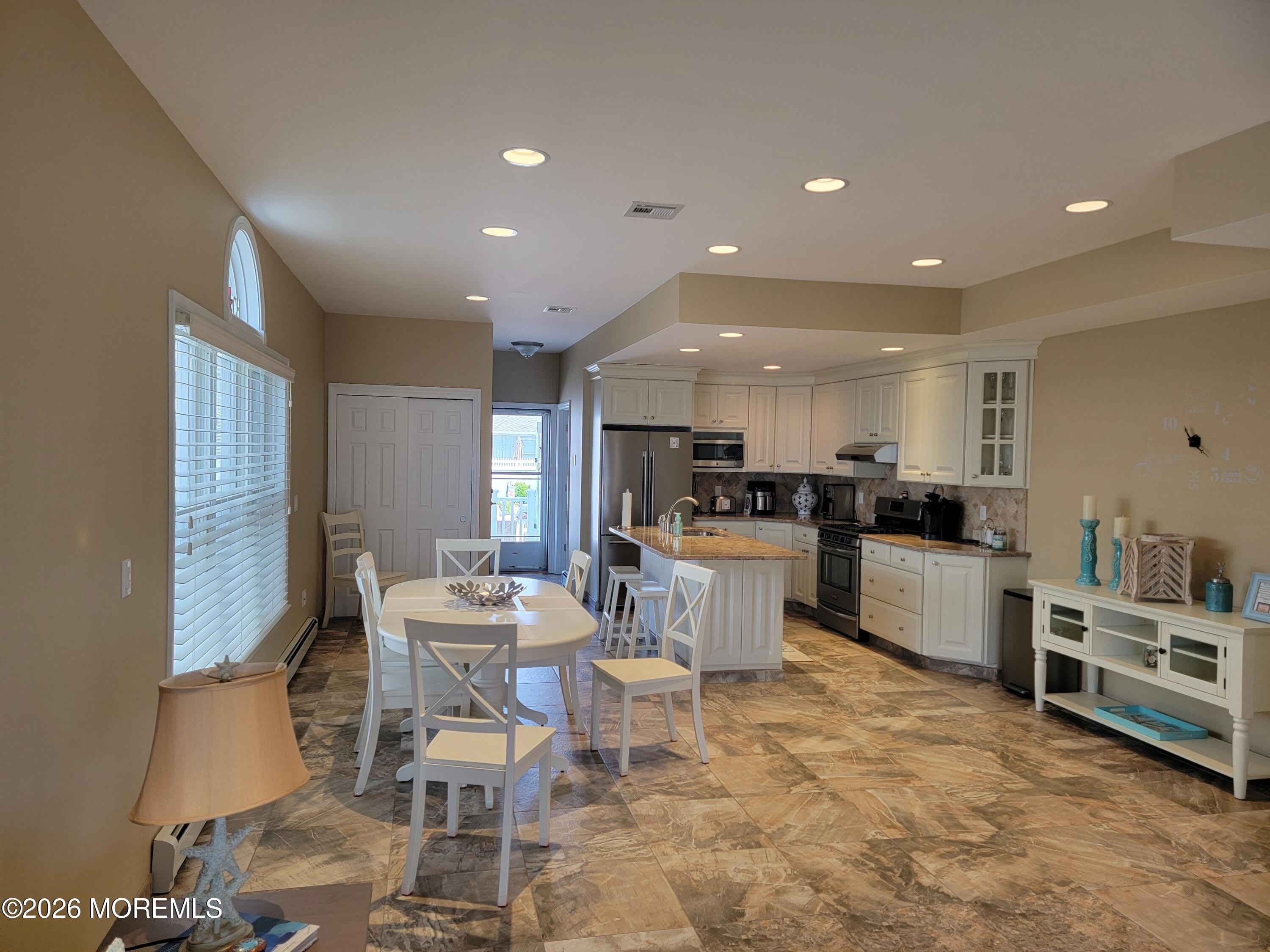 10 3rd Avenue – photo 4