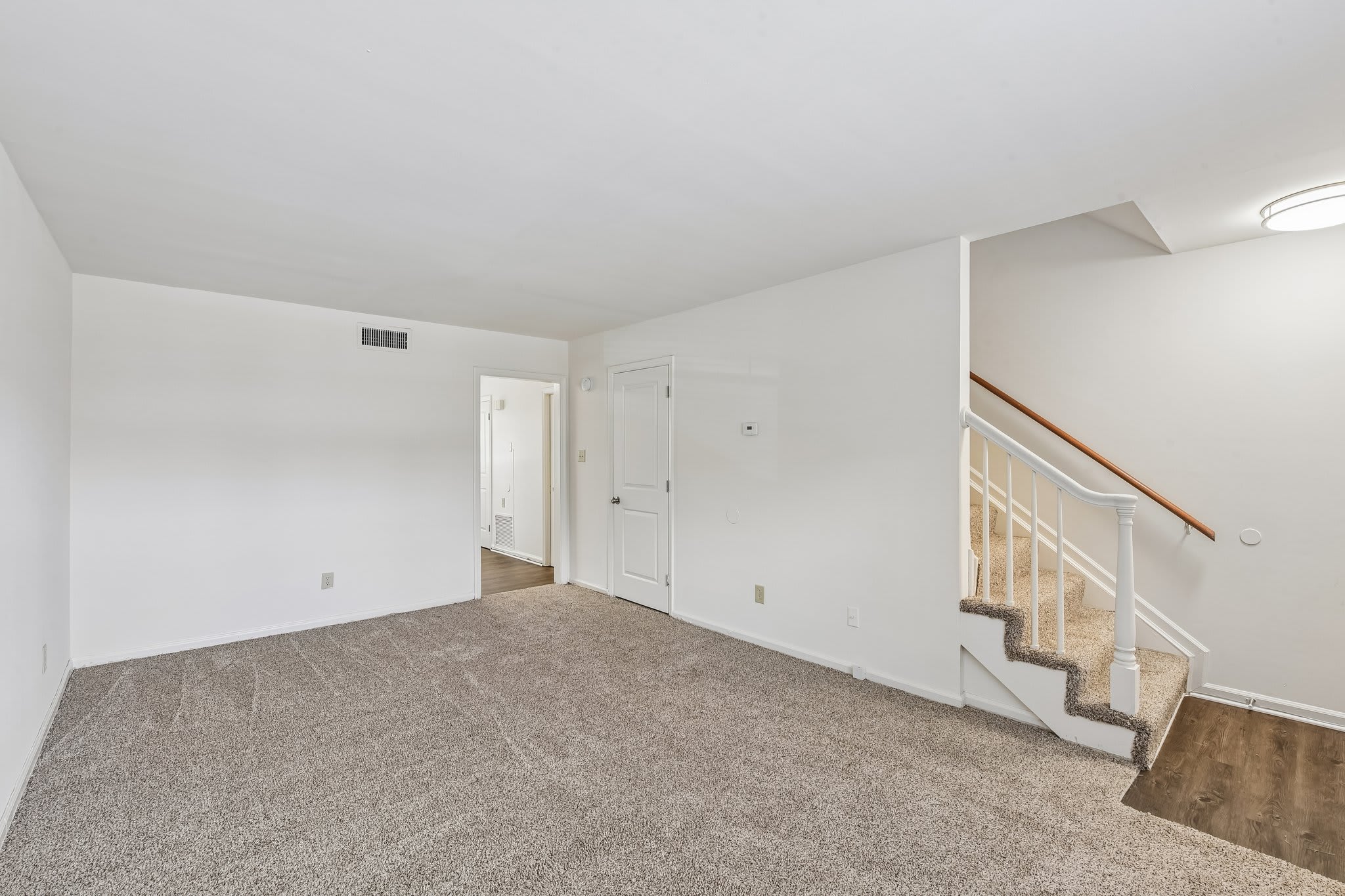 Carriage House – photo 3
