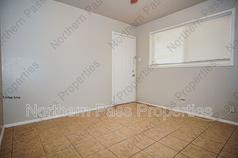 1317 Saint Johns – photo 4