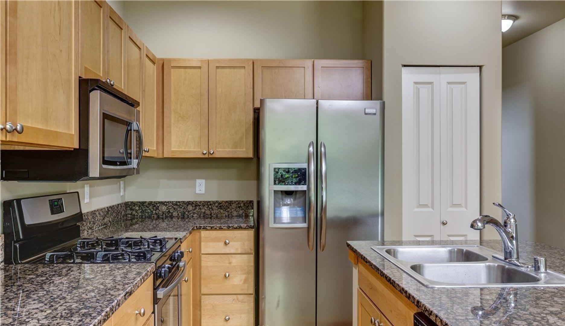 2081 Calico Loop – photo 4