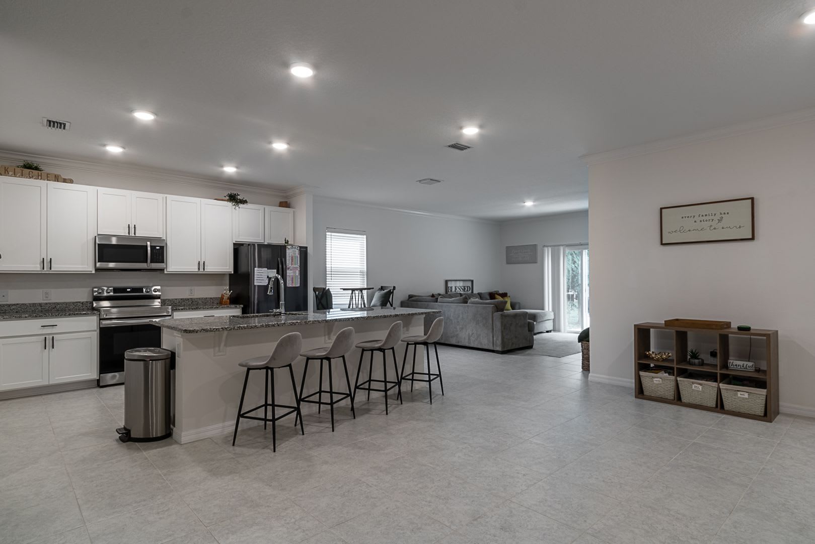 Spacious 4-Bedroom Home in Tara Village – Available NOW! – photo 4