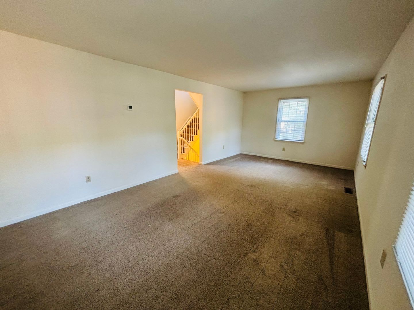 3 Bedroom 2.5 Bath Townhouse – photo 3