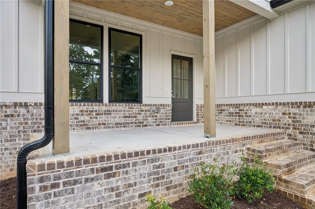 2050 Morehouse Drive NW – photo 5