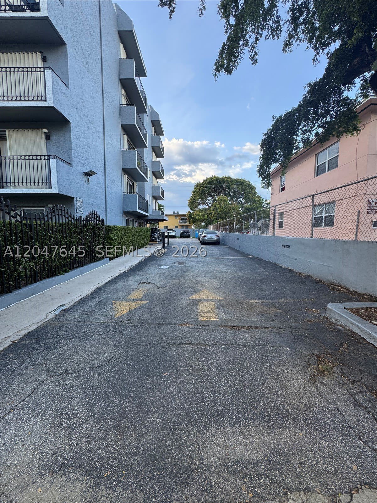 1933 SW 7th St – photo 4