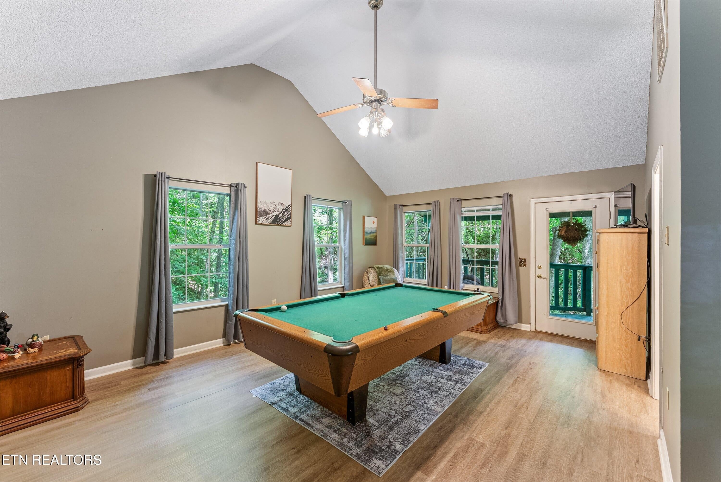 1052 Twin Oaks Rd – photo 5