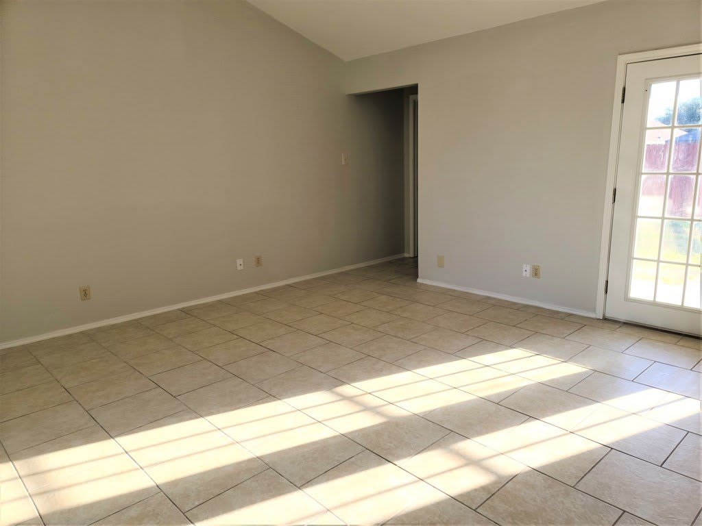 2709 Mcgill Boulevard – photo 3