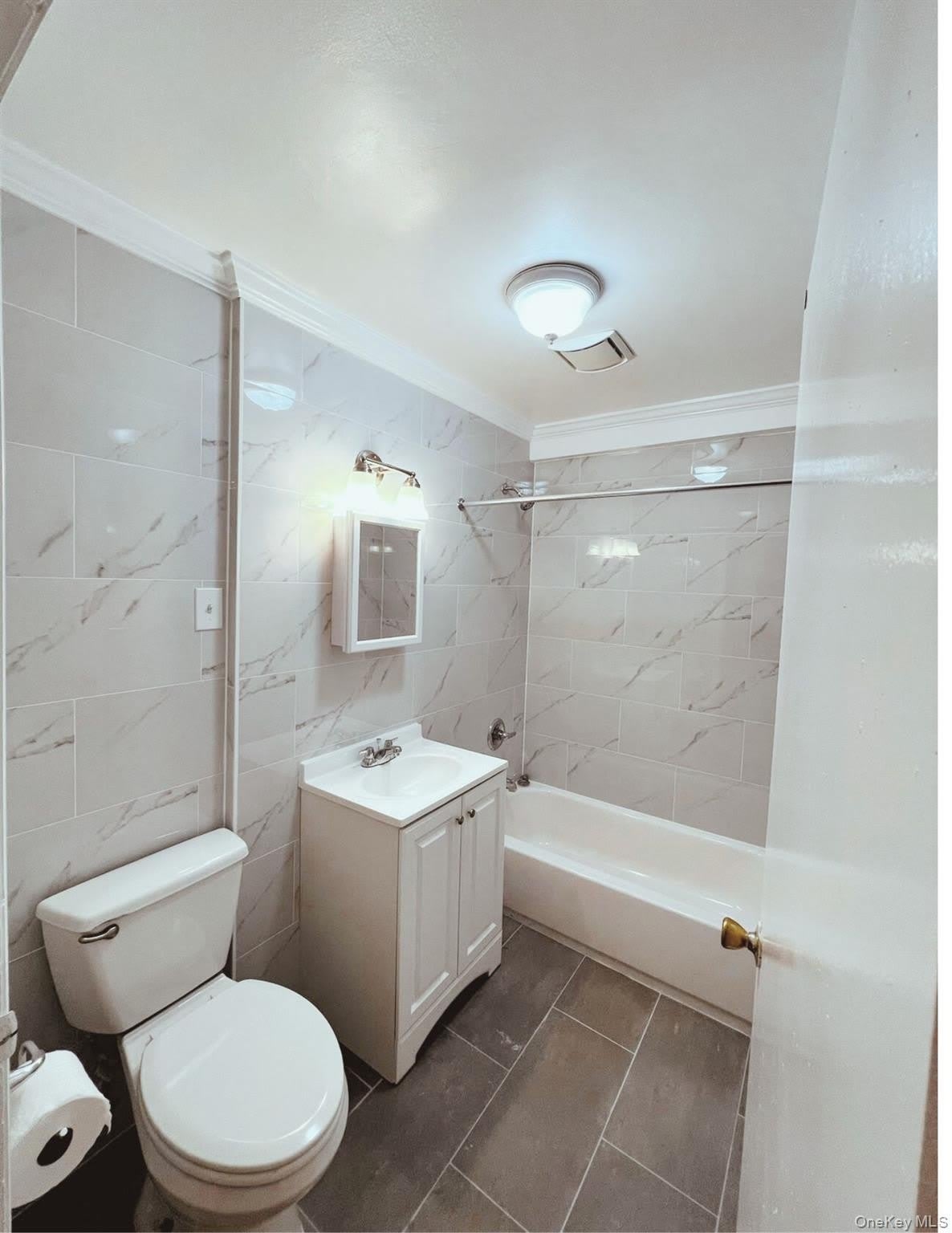 6422 Wetherole Street – photo 4