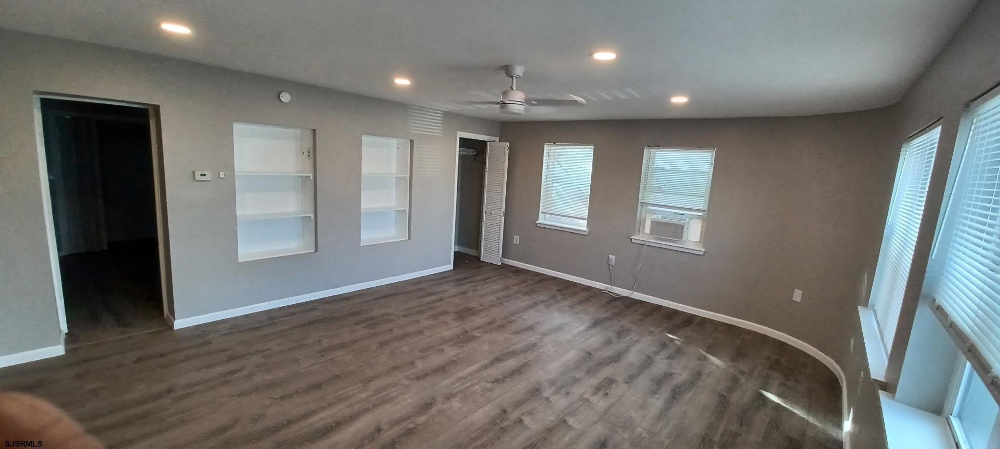 116 N Dorset Ave – photo 2