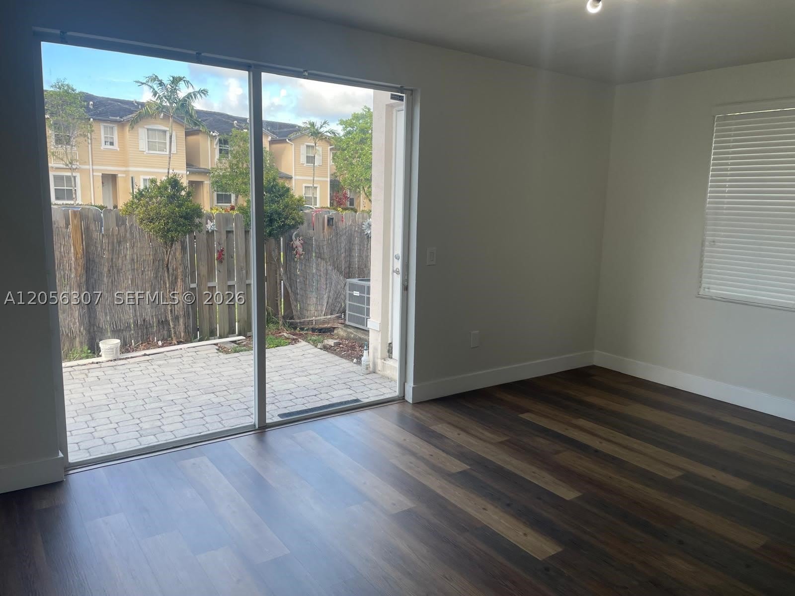 153 SE 28th Pl – photo 3