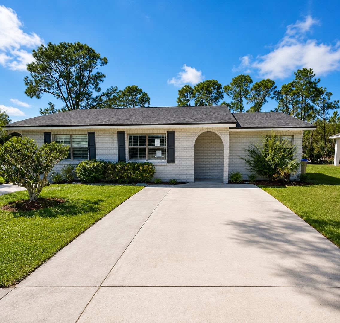Charming 2-Bed, 2-Bath Home with Screened Lanai in Kissimmee! – photo 1