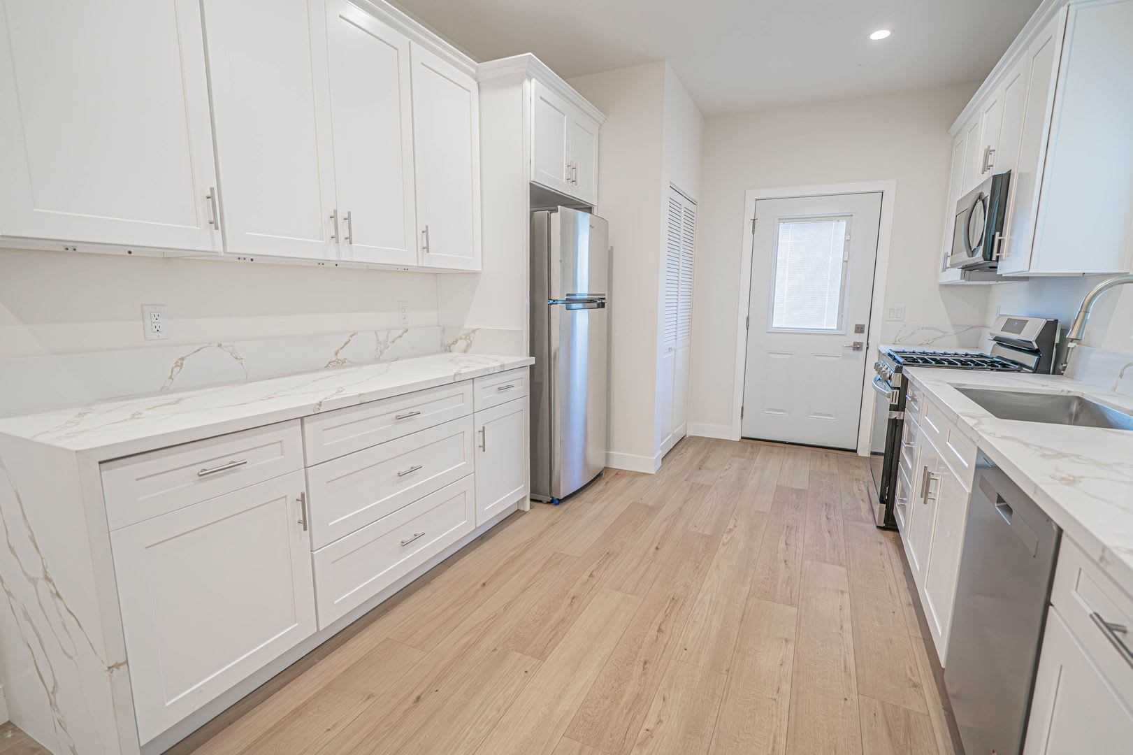 New Construction 3 Bedroom ADU for Rent in North Hollywood! – photo 5