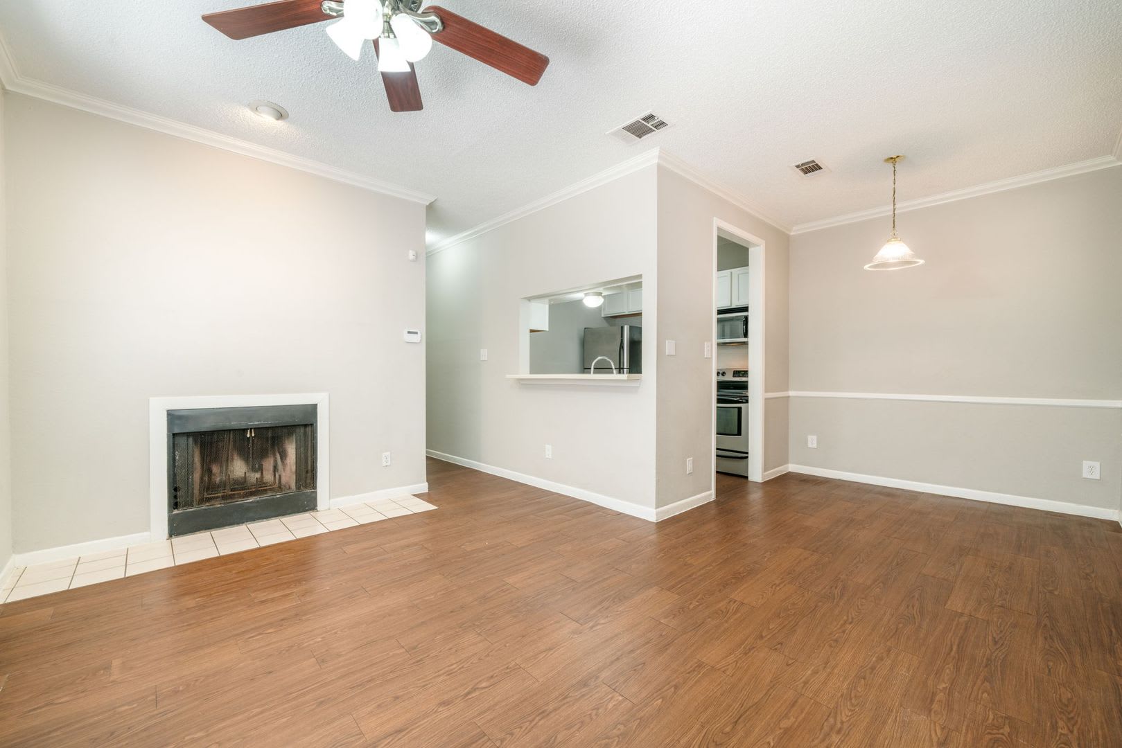 UT PRE-LEASE: 2 BD / 2 BA – photo 4