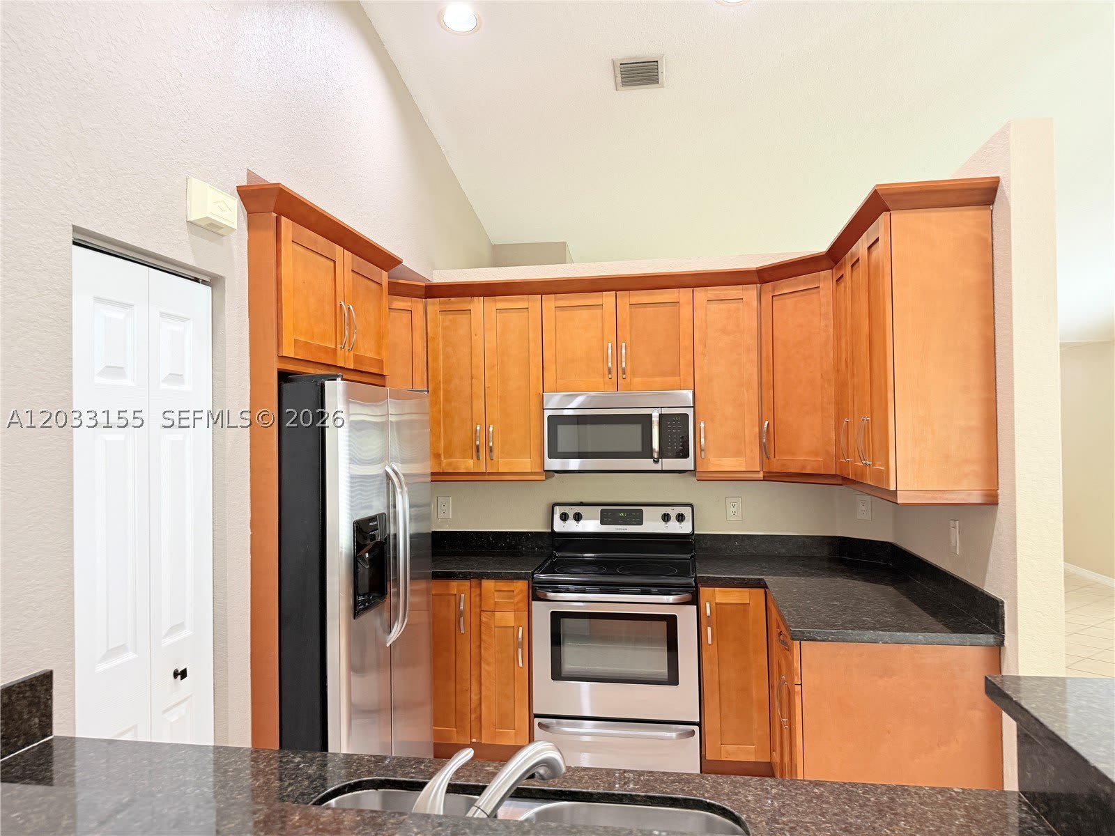 1530 Canary Island Dr – photo 2