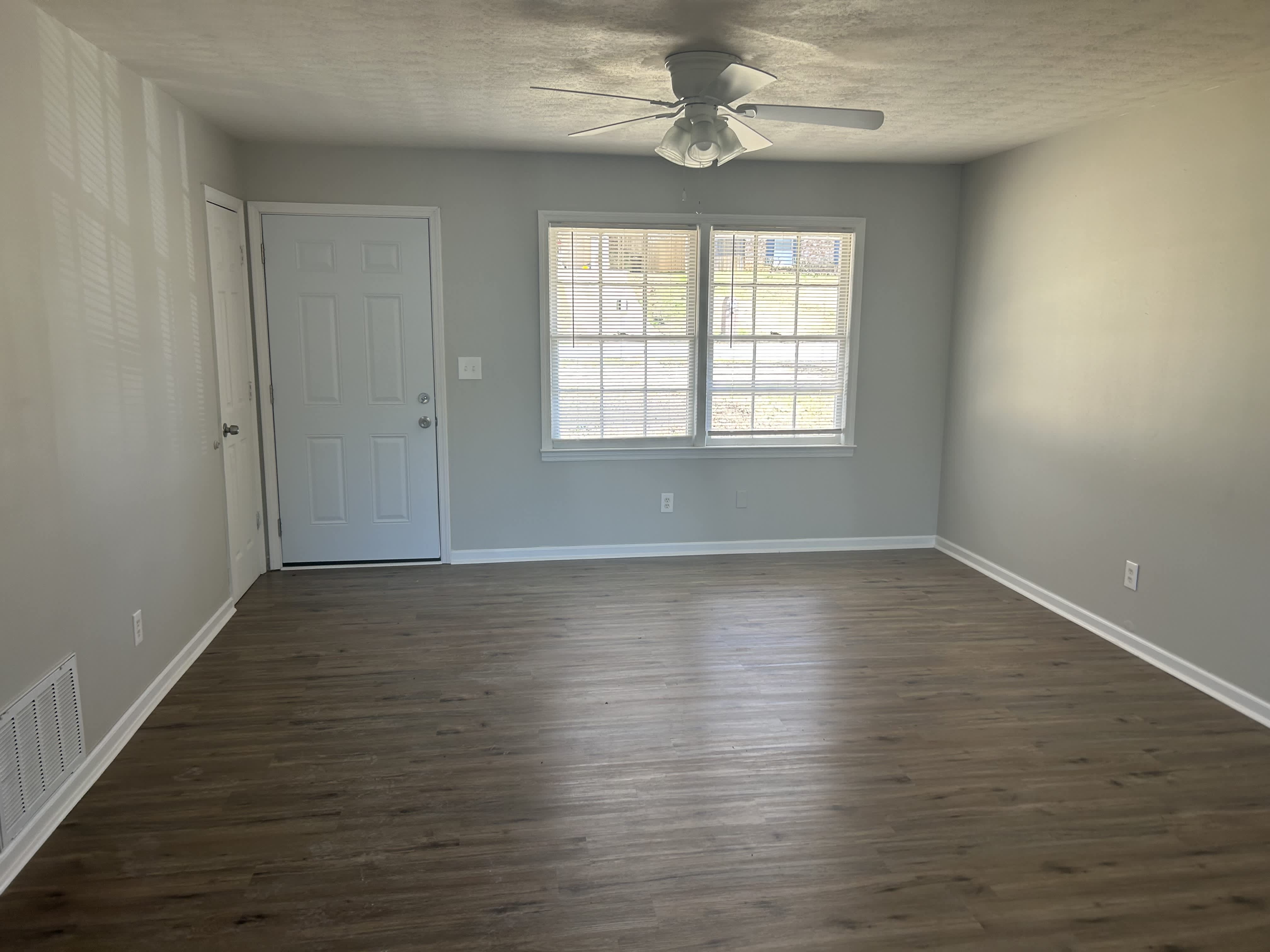 5059 Abbott Ave – photo 2