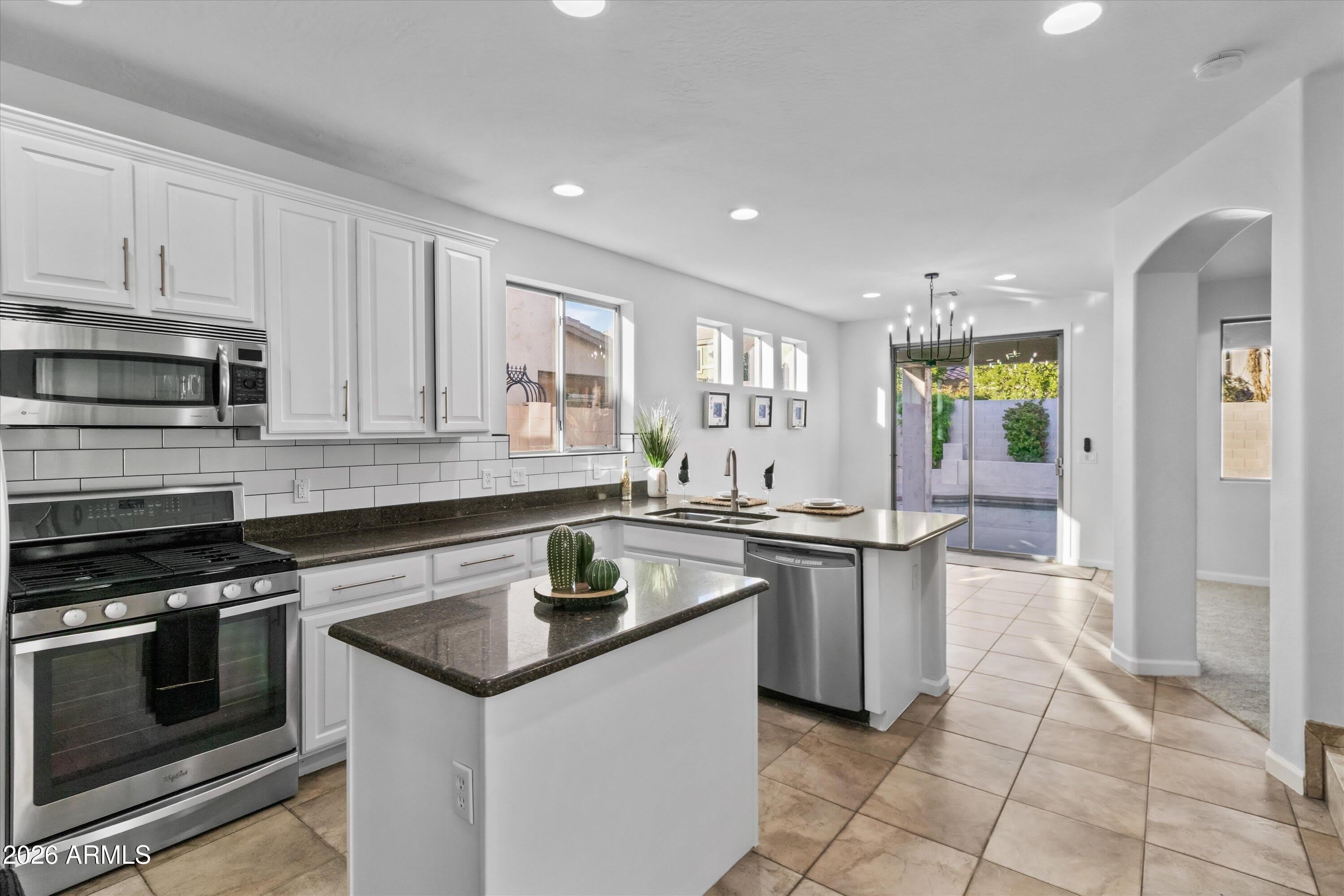 17646 W STATLER Drive – photo 3