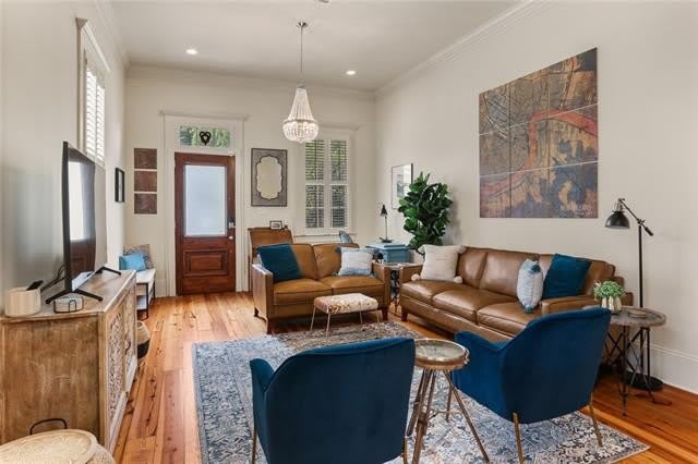 3213 ANNUNCIATION Street – photo 5