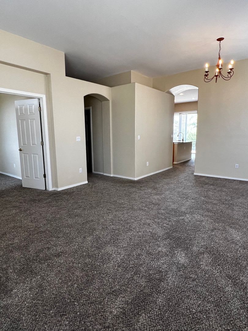 1675 Brentford Way – photo 4