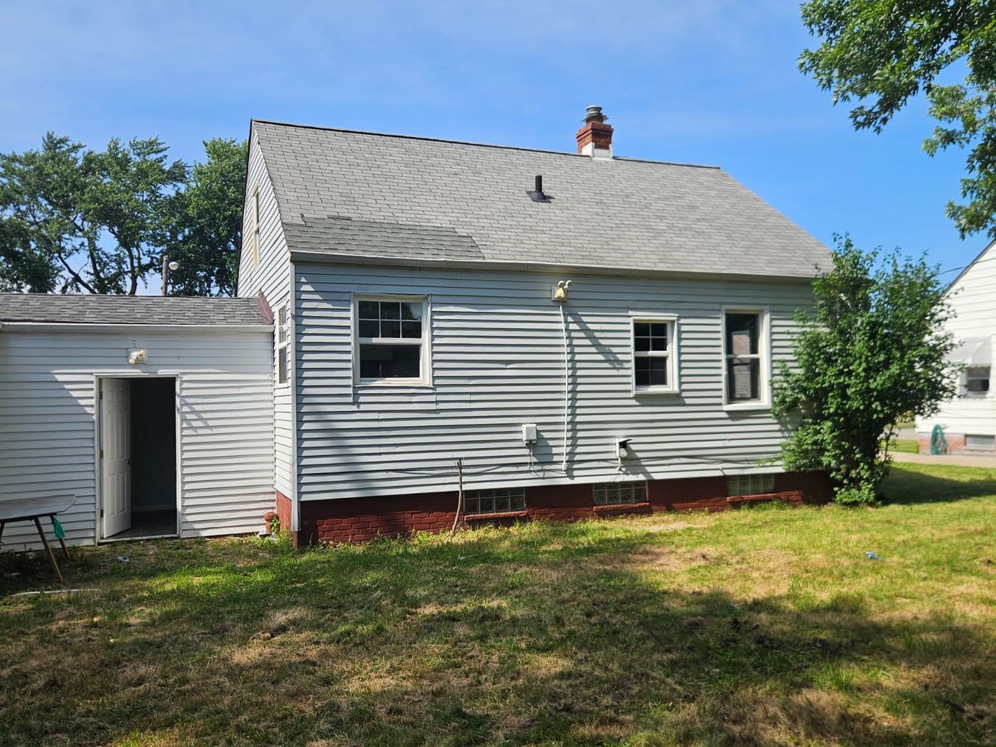 Spacious & Affordable 3-Bedroom Single Family House Now Available! – photo 2