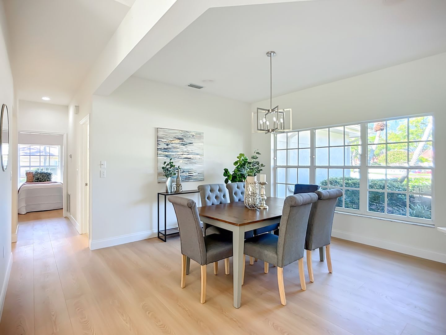 Absolute stunner and an exceptional value. – photo 5