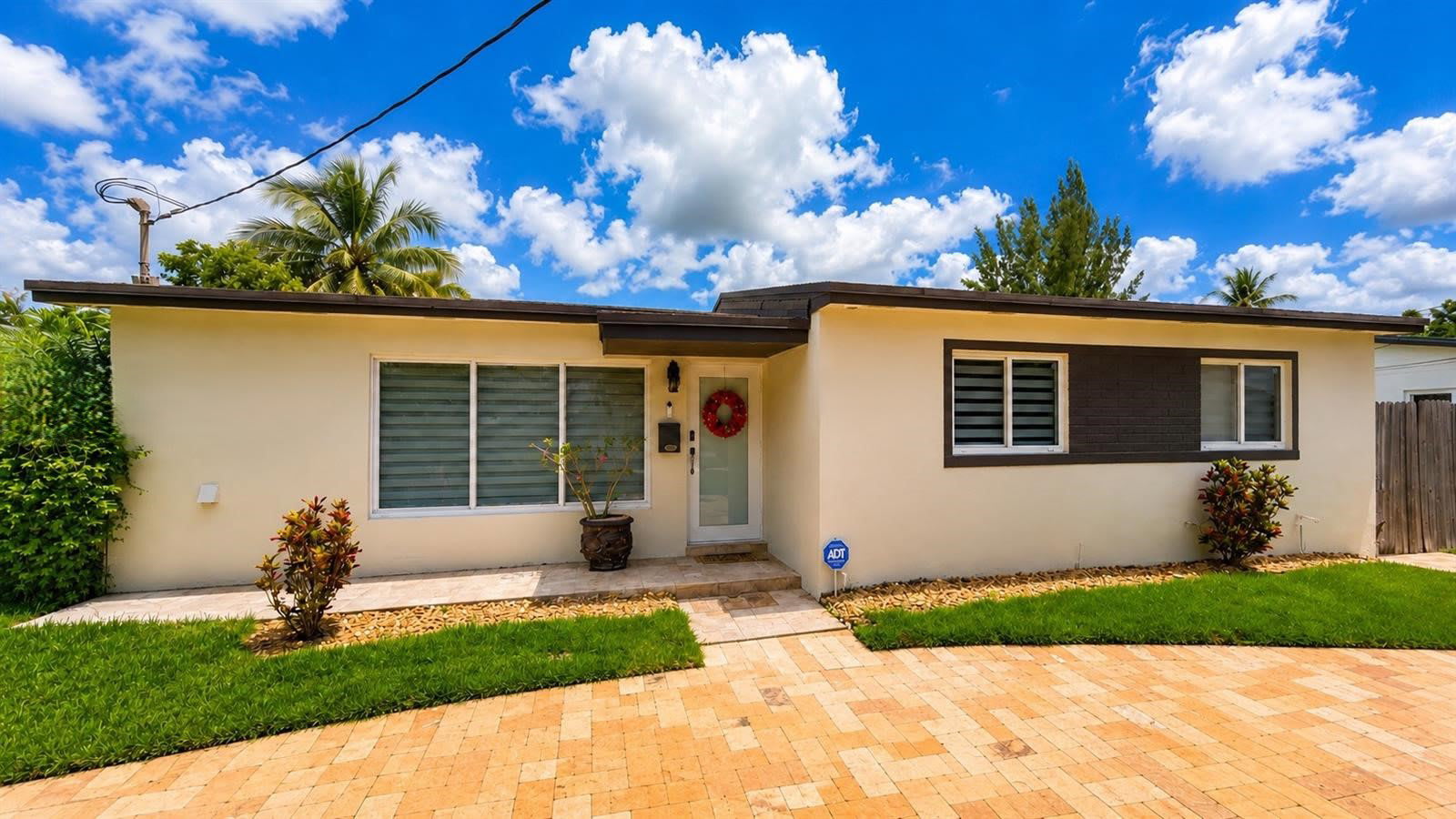 9101 Southwest 16th Street – photo 1