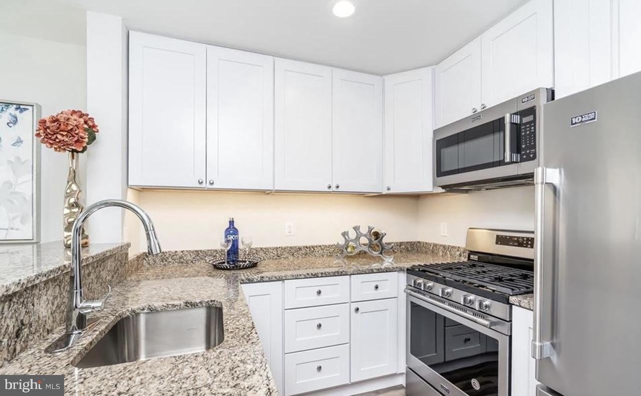 1423 E BALTIMORE Street – photo 3