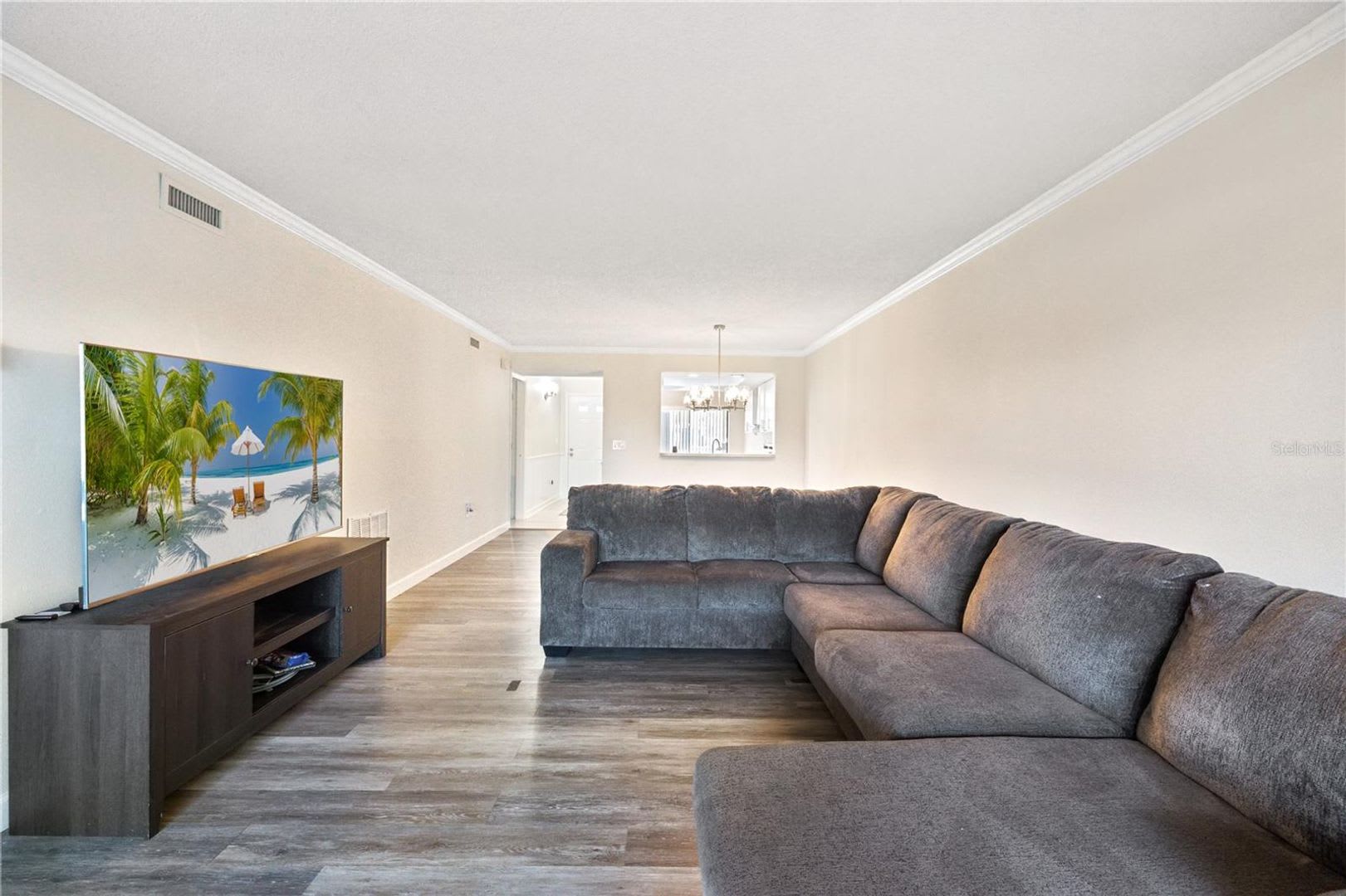 Ideal Sarasota Location! – photo 3