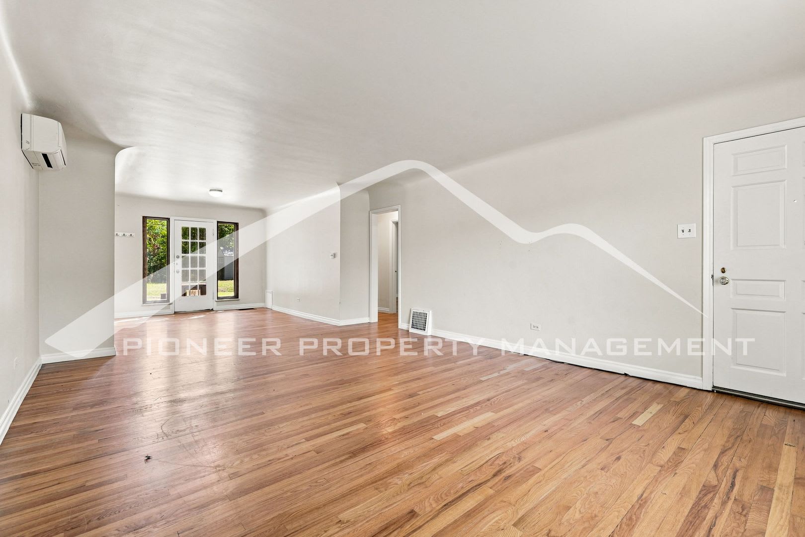 Spacious Home with Fenced Yard and Washer/Dryer – photo 2