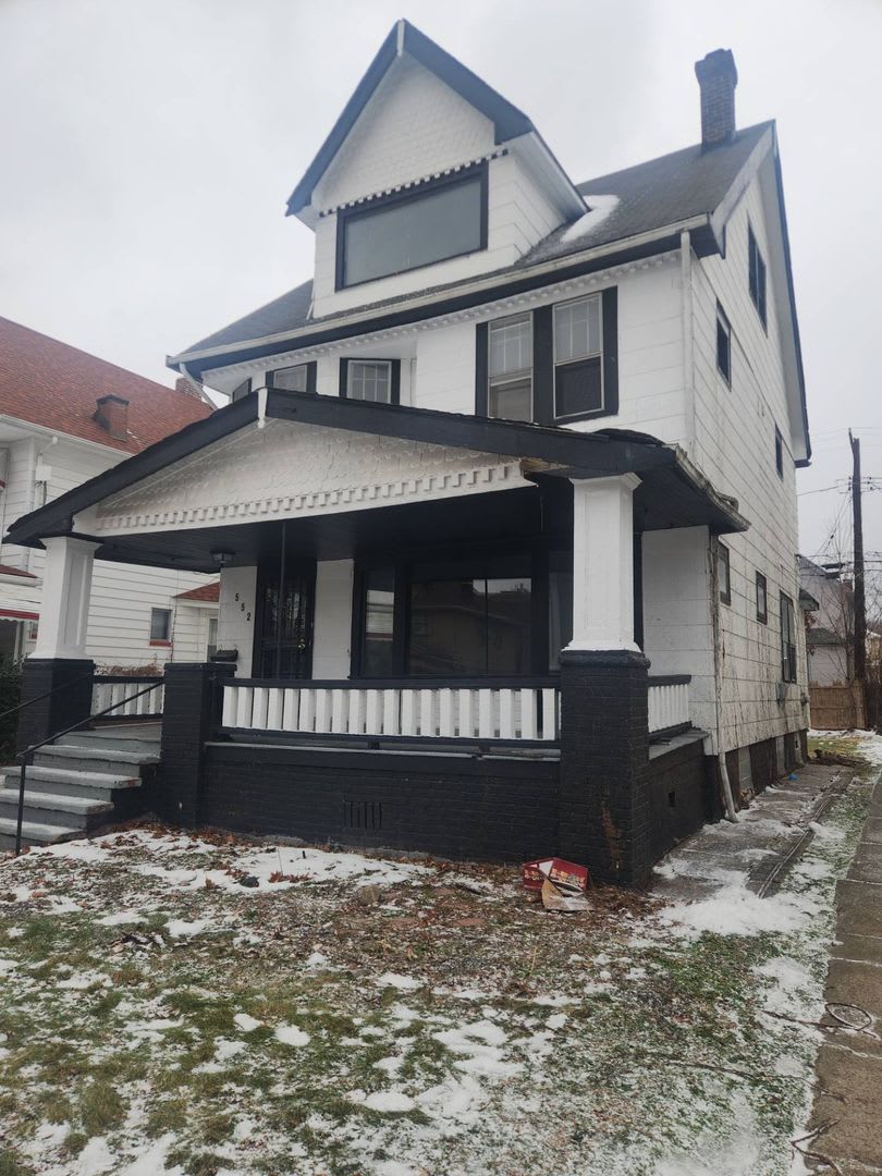 Charming 4 Bedroom Property In Prime Location Move In Today And Enjoy 50 Off On Your 2Nd Month Rent – photo 1