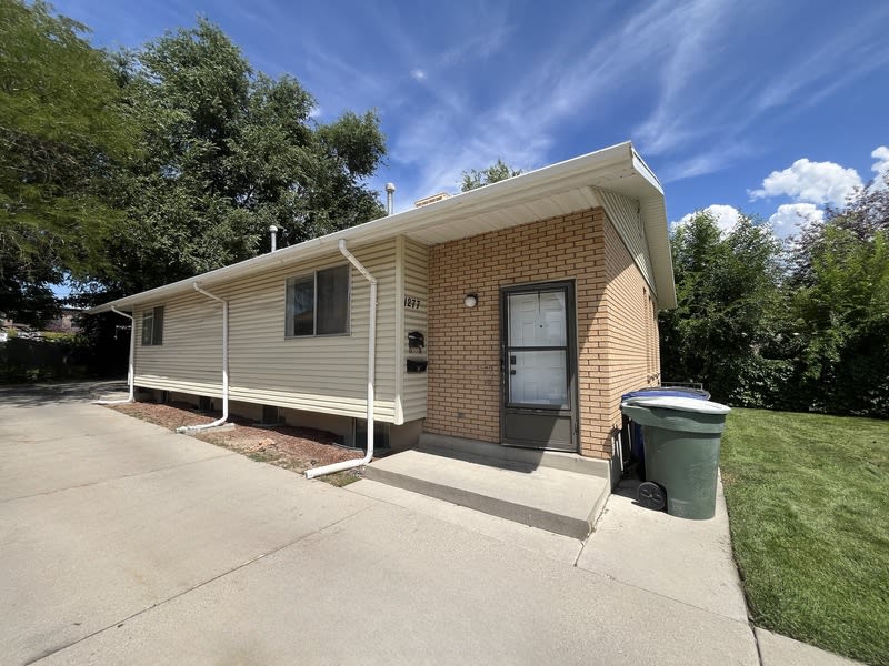 1265 E Crandall Ave – photo 1