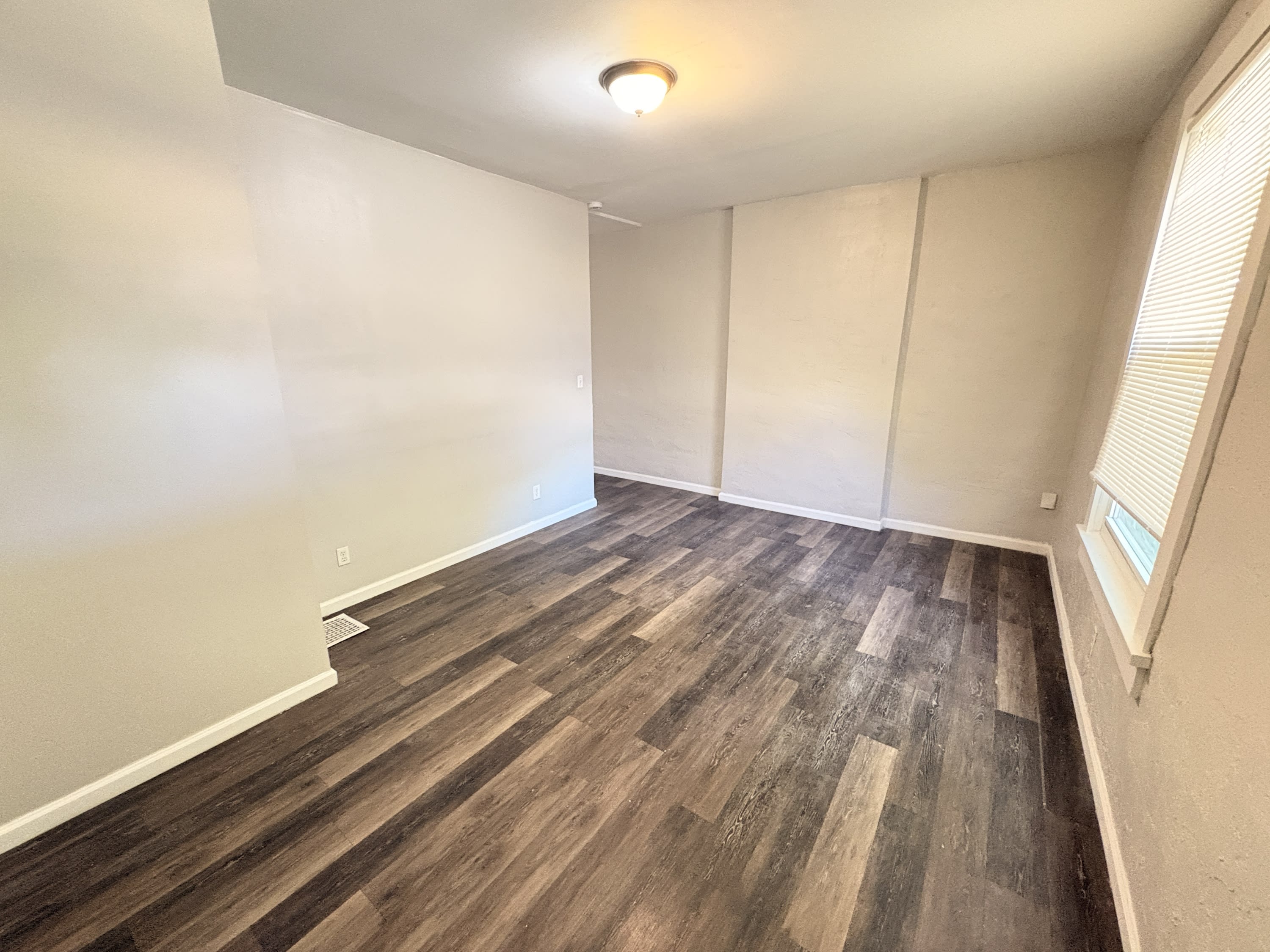 2000 Kraft St. – photo 5