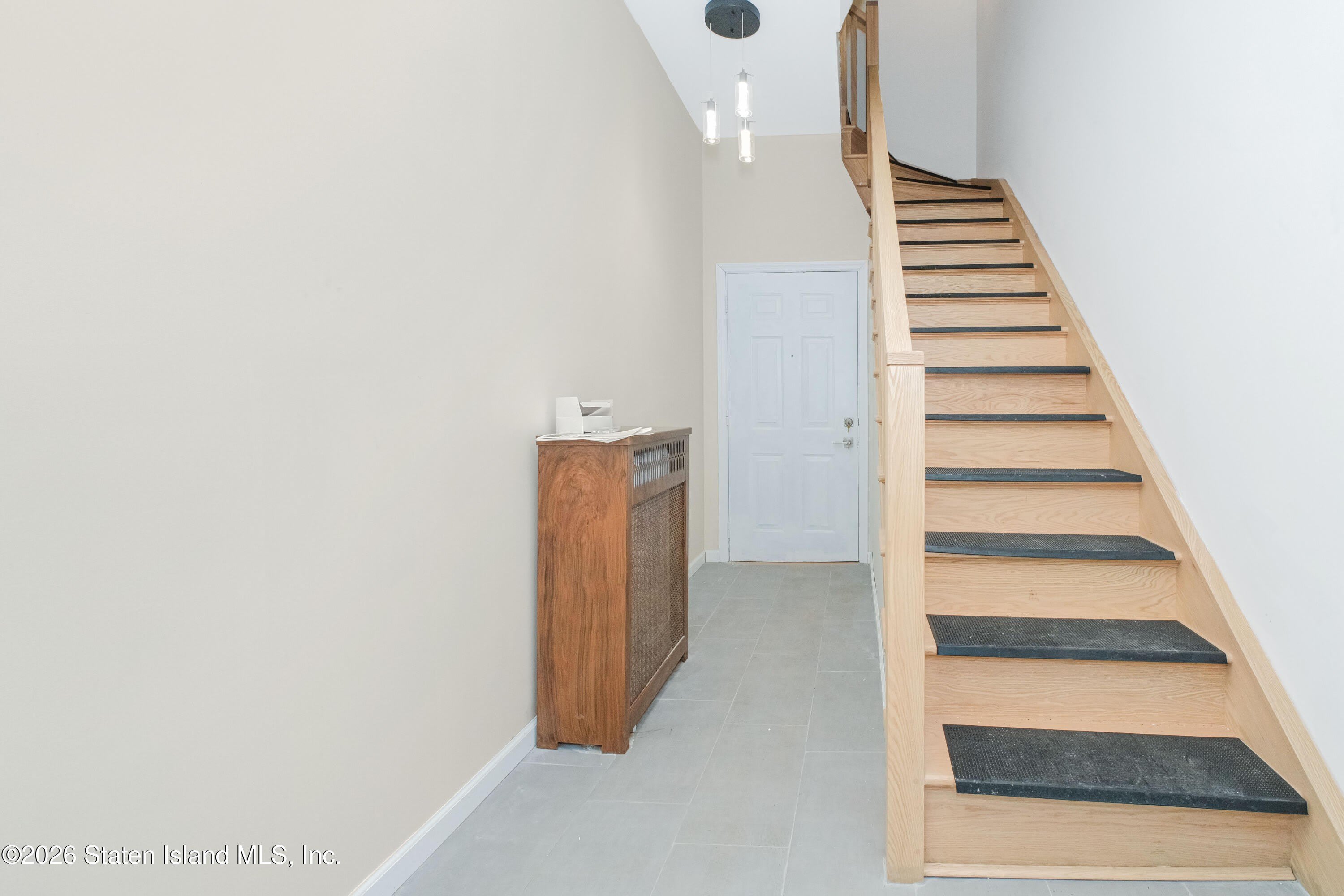 413 Cary Ave – photo 3