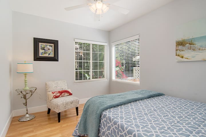 723 Whiting Court-1 – photo 5
