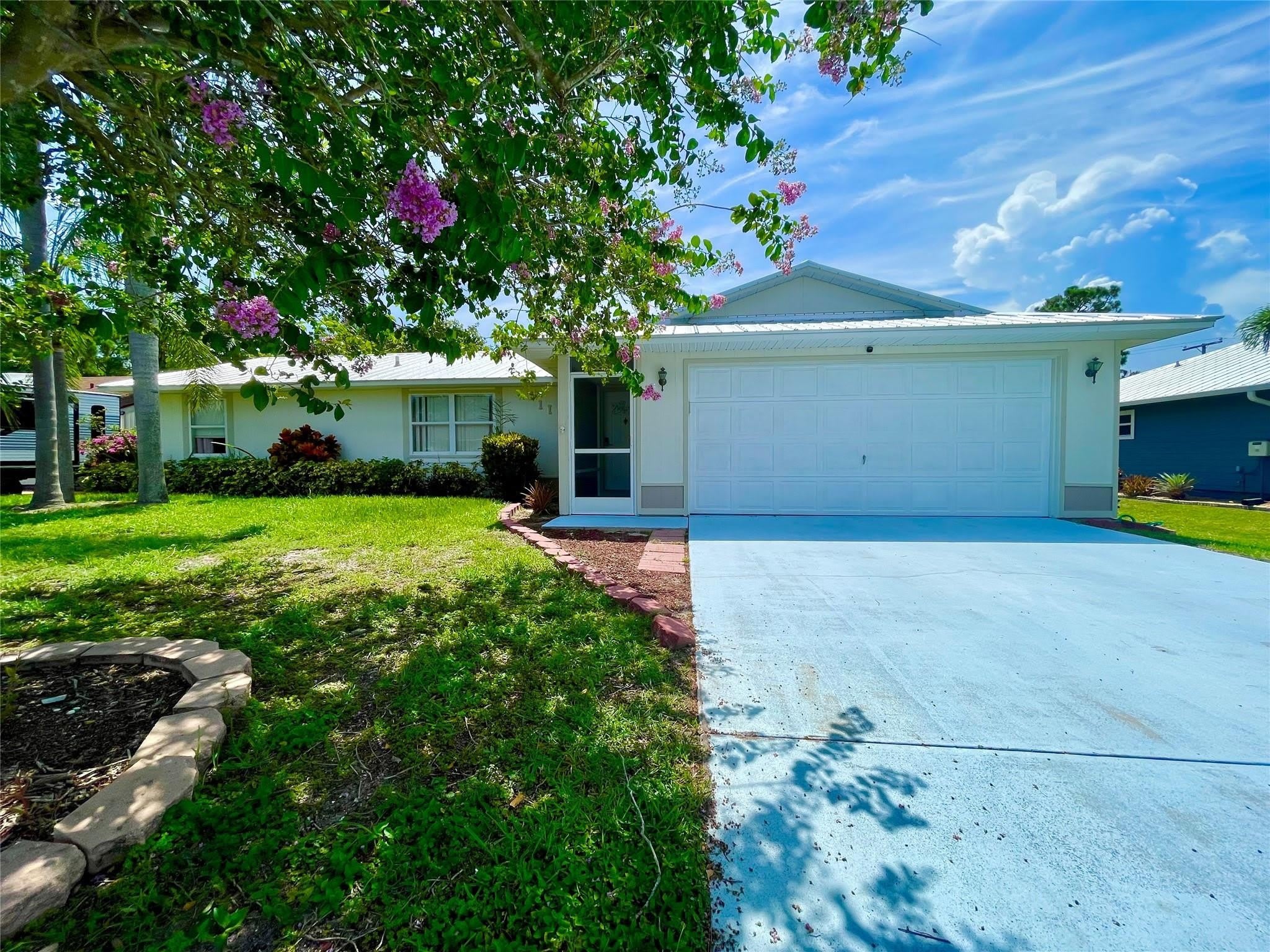 1150 SW Jumper Street – photo 1