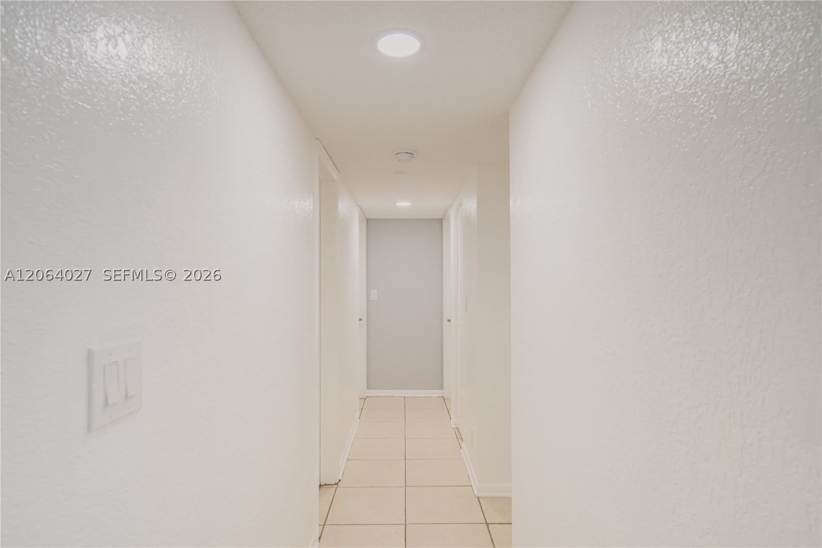 2830 Riverside Dr – photo 5